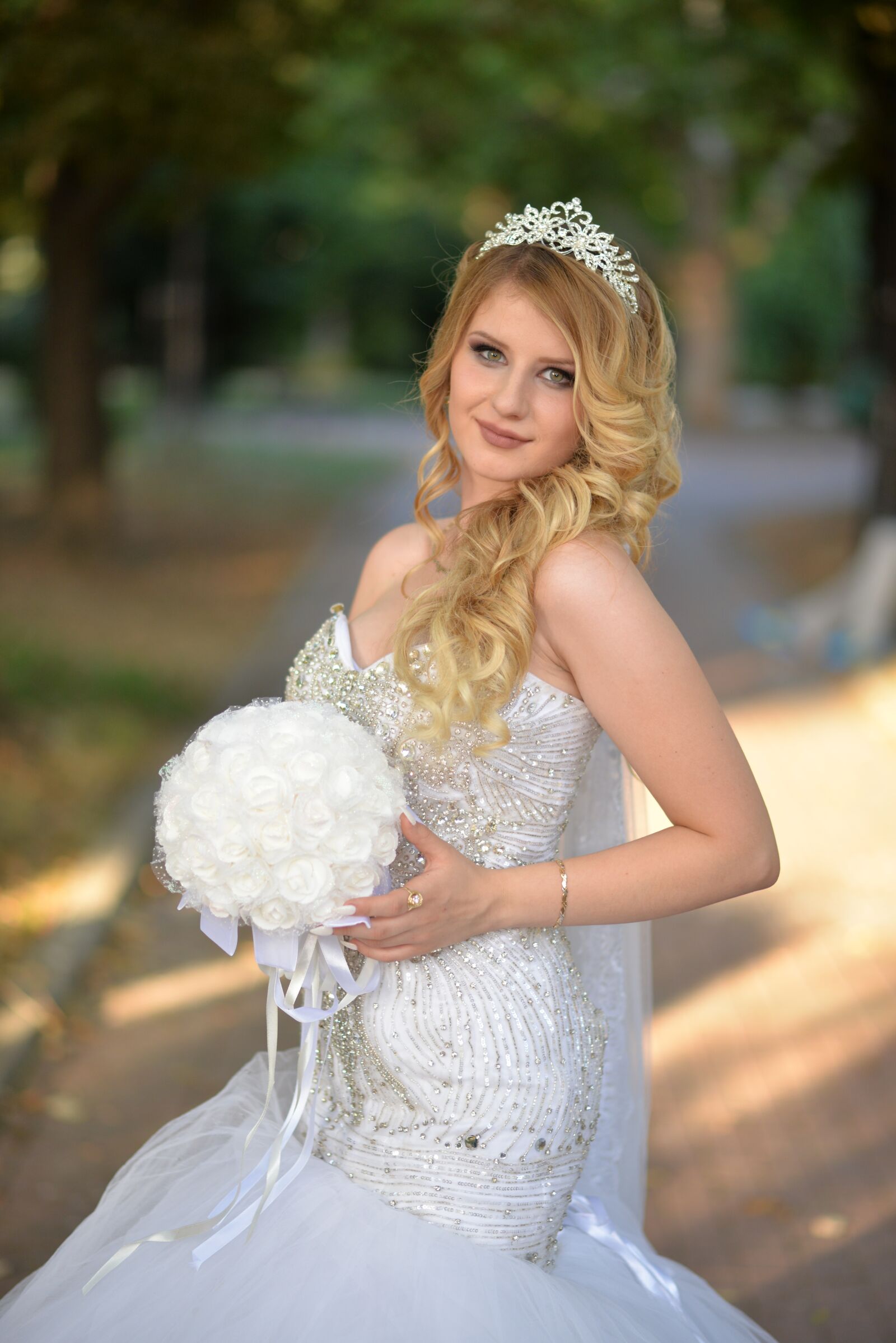 Nikon D610 sample photo. Bride, wedding, queen photography