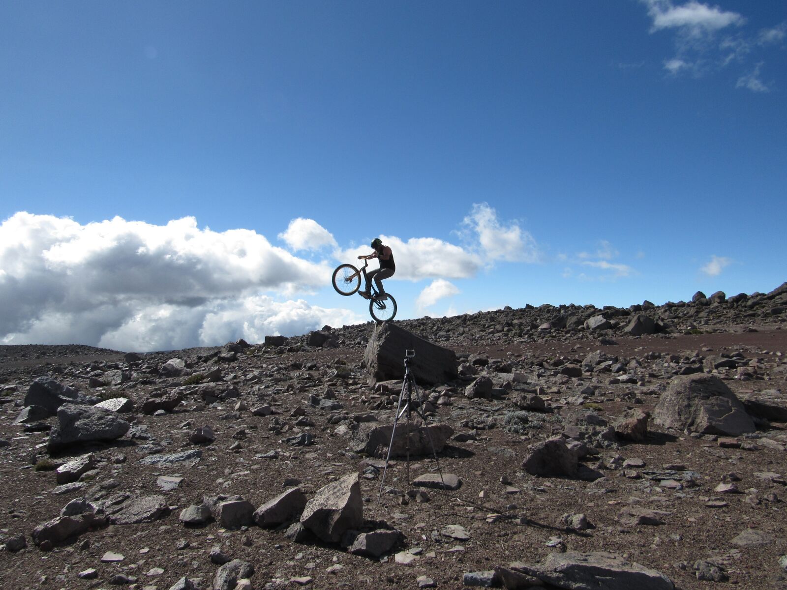 Canon PowerShot SX520 HS sample photo. Bike trial, rock, chimborazo photography
