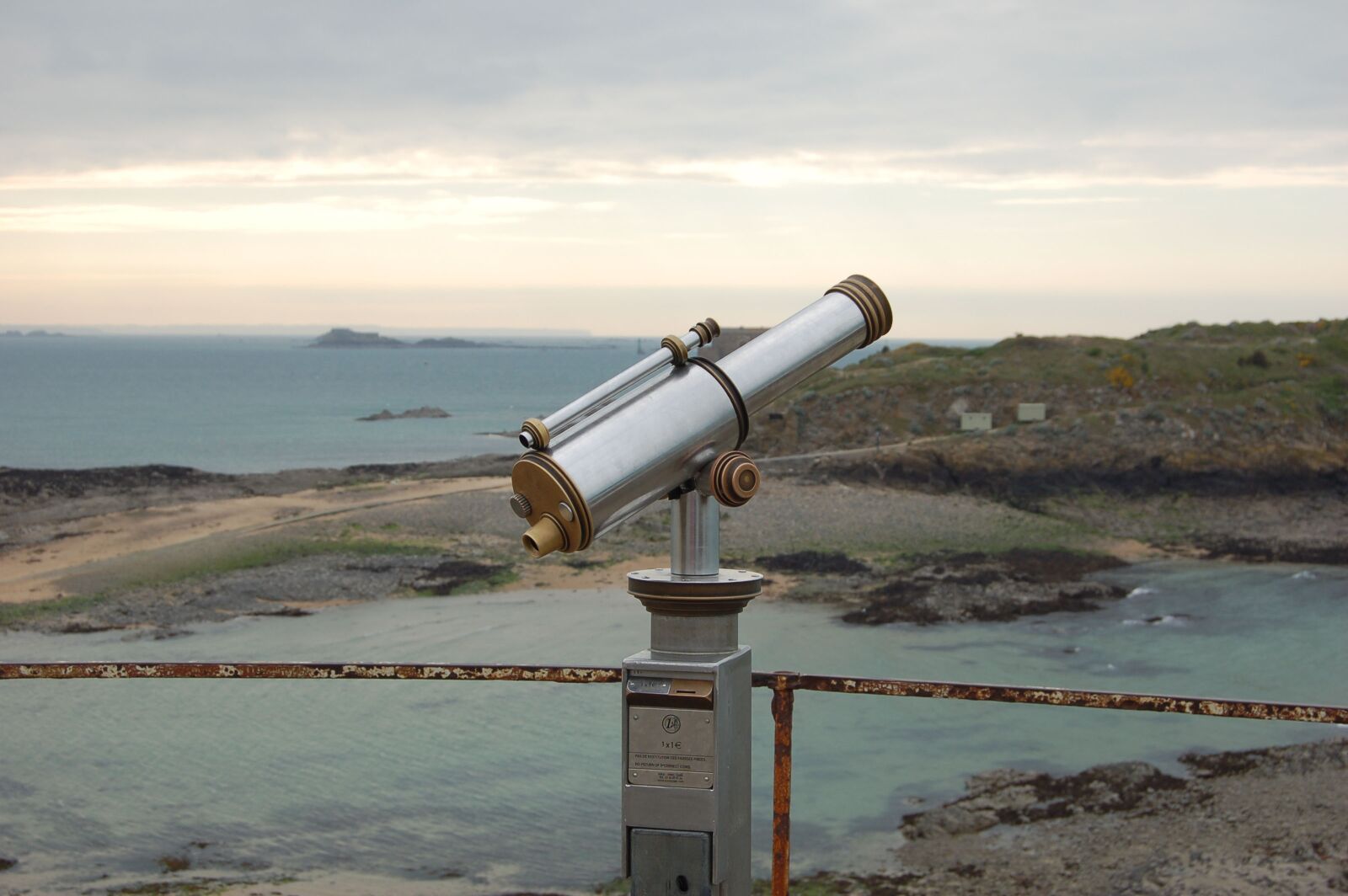 Nikon D50 sample photo. Brittany, beach, sea photography