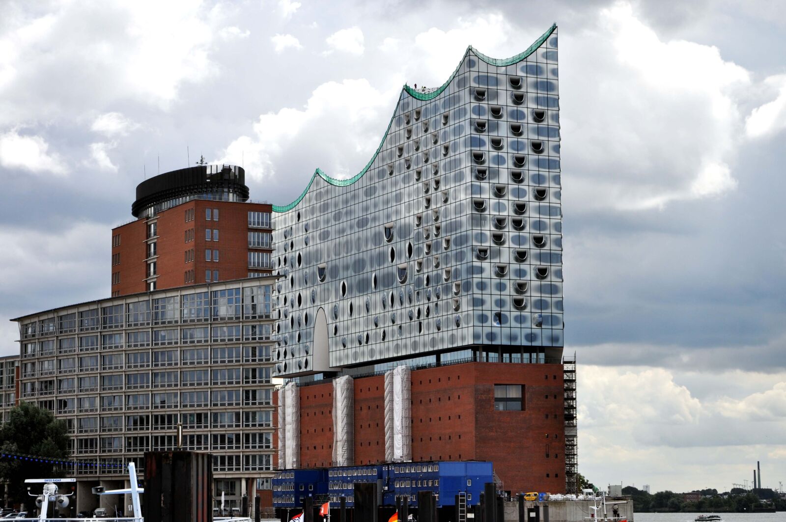 Nikon D5000 sample photo. Elbe, hamburg, elbe philharmonic photography