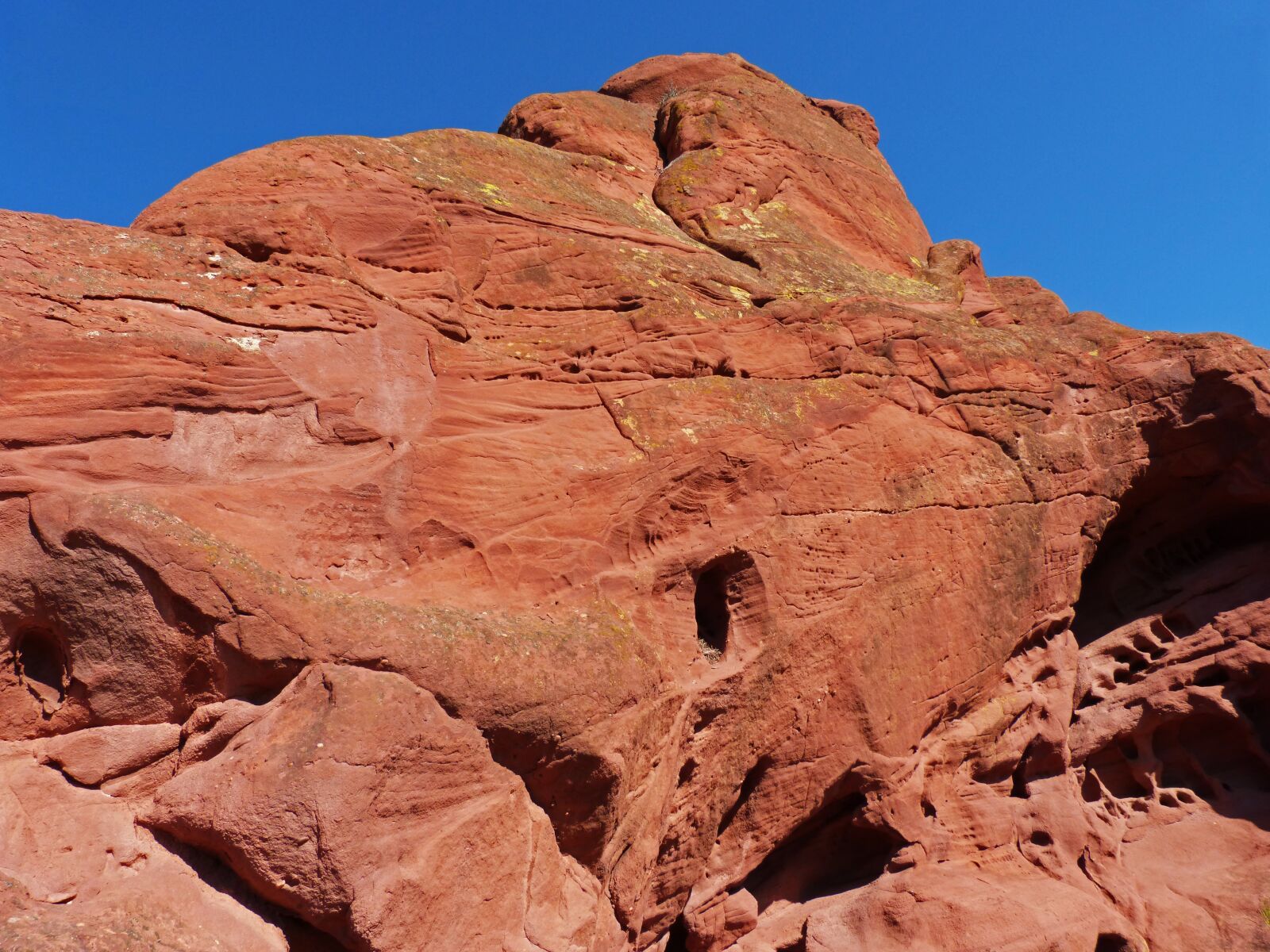 Panasonic DMC-FZ62 sample photo. Rock, red sandstone, mountain photography