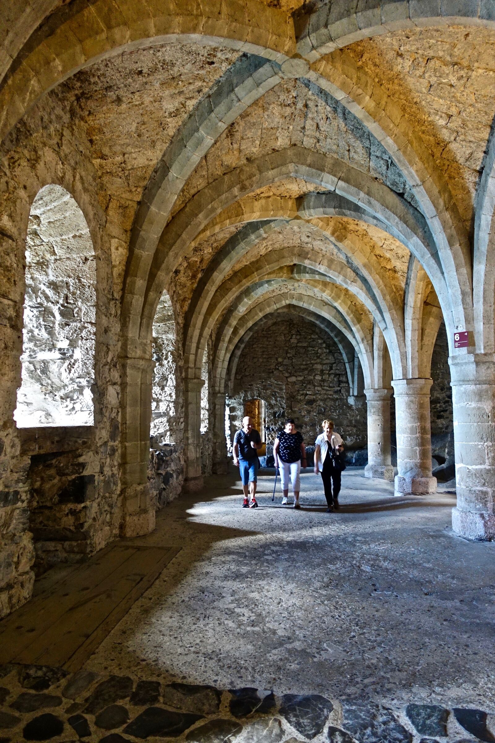 Sony Cyber-shot DSC-RX100 III sample photo. Arches, cloisters, church photography