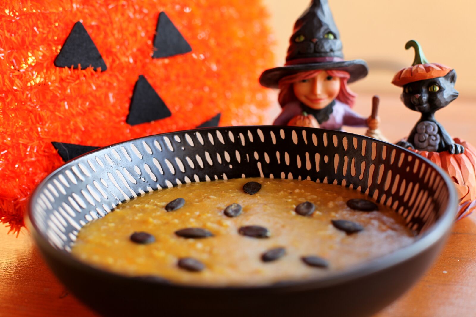 Canon EOS 5D Mark II sample photo. Halloween, orange, pumpkin photography