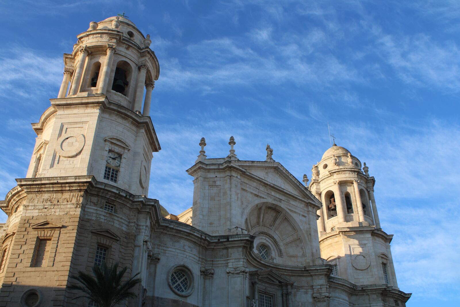 Canon EOS 2000D (EOS Rebel T7 / EOS Kiss X90 / EOS 1500D) sample photo. Cathedral of cadiz, cadiz photography