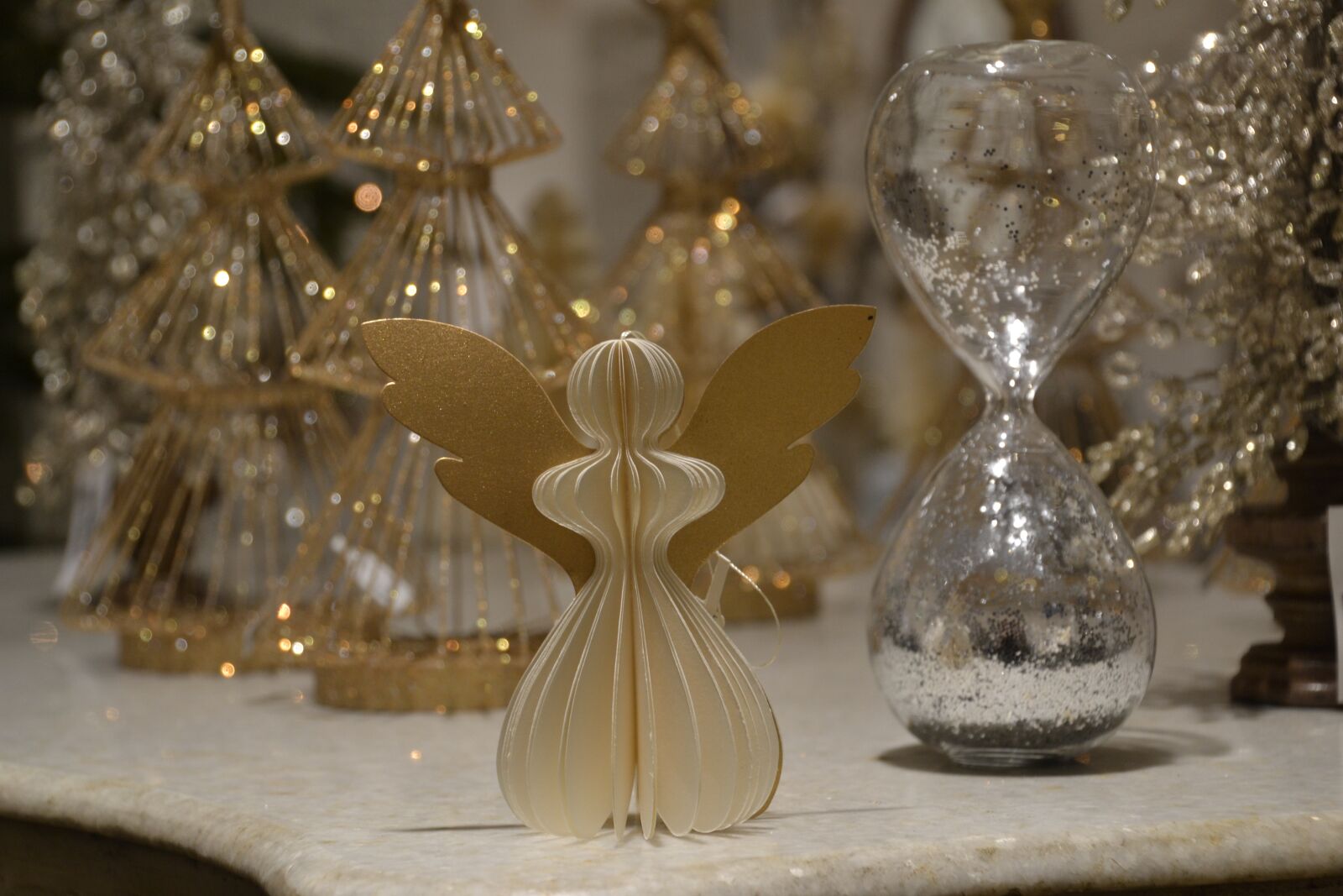 Nikon D3100 sample photo. Christmas, decoration, gold photography