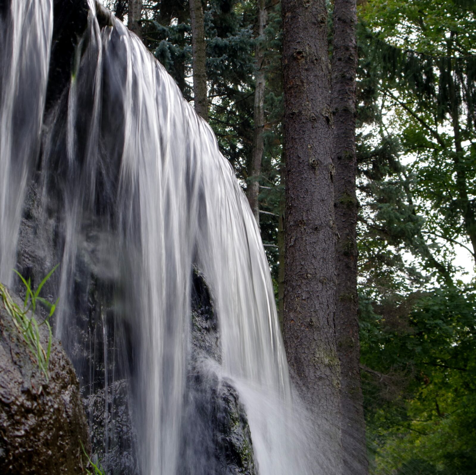Pentax K-S2 sample photo. Waterfall, water, source photography
