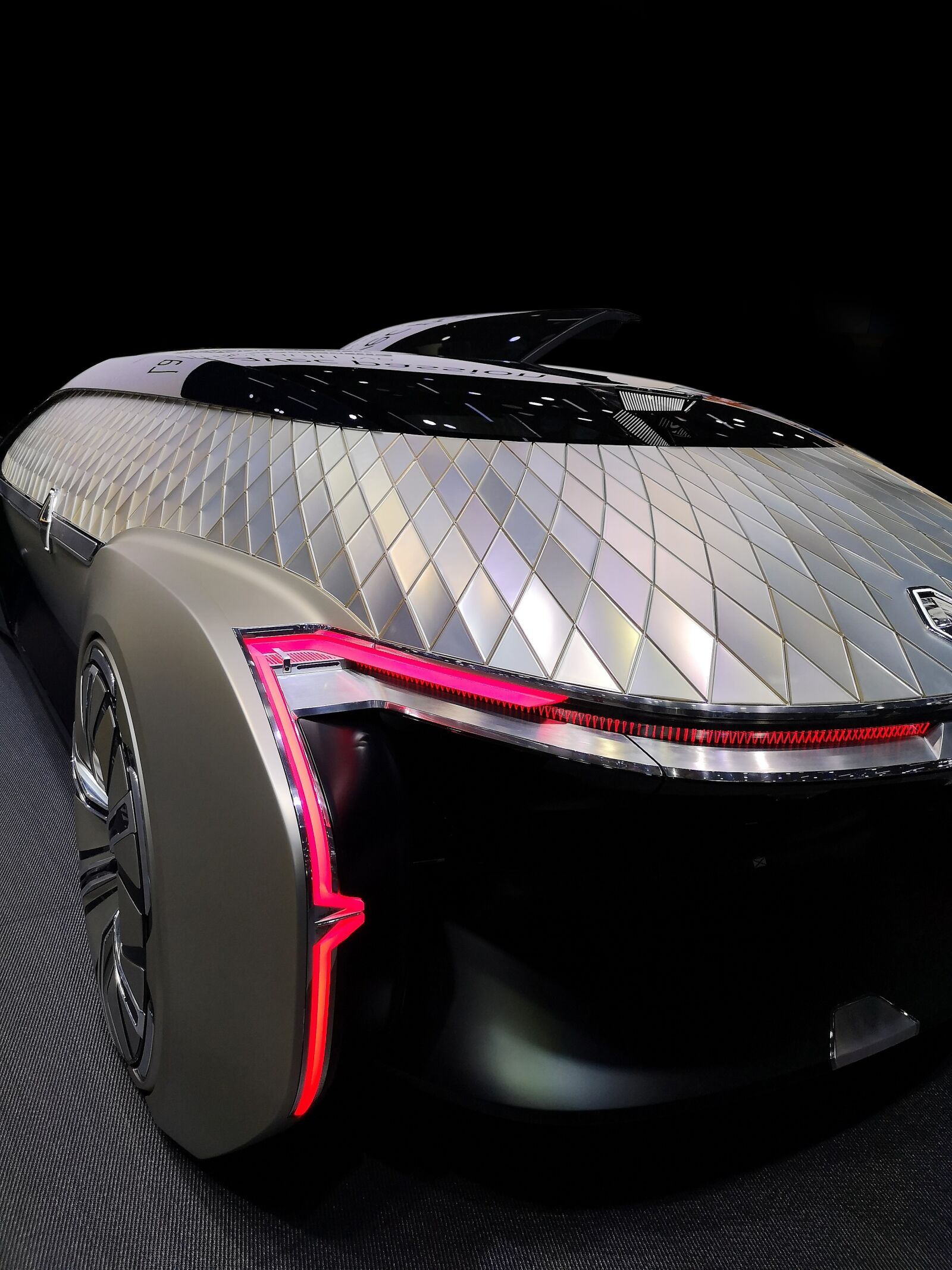 HUAWEI CLT-L29 sample photo. Concept car, future, special photography