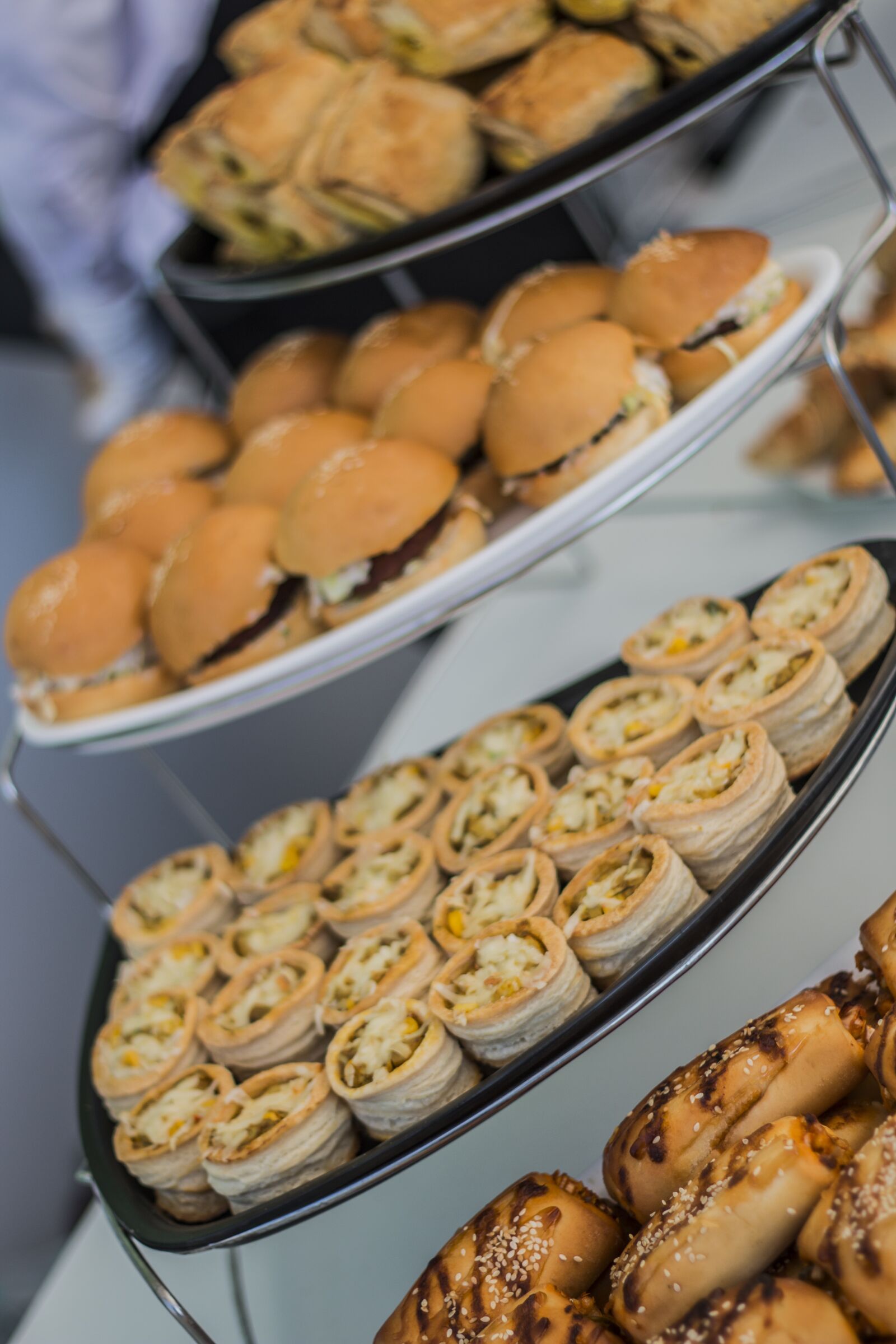 Canon EOS 70D + Canon EF 50mm F1.8 II sample photo. Food, burger, fast photography