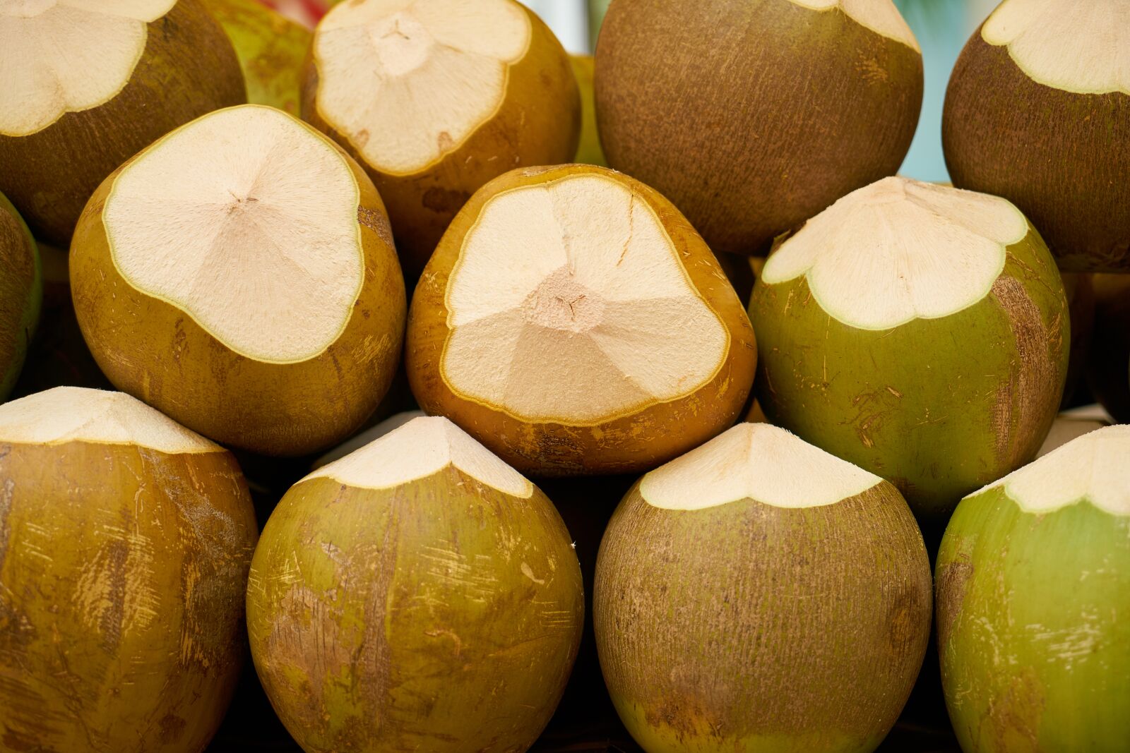 Sony a7R II sample photo. India coconut, fruit, tropical photography