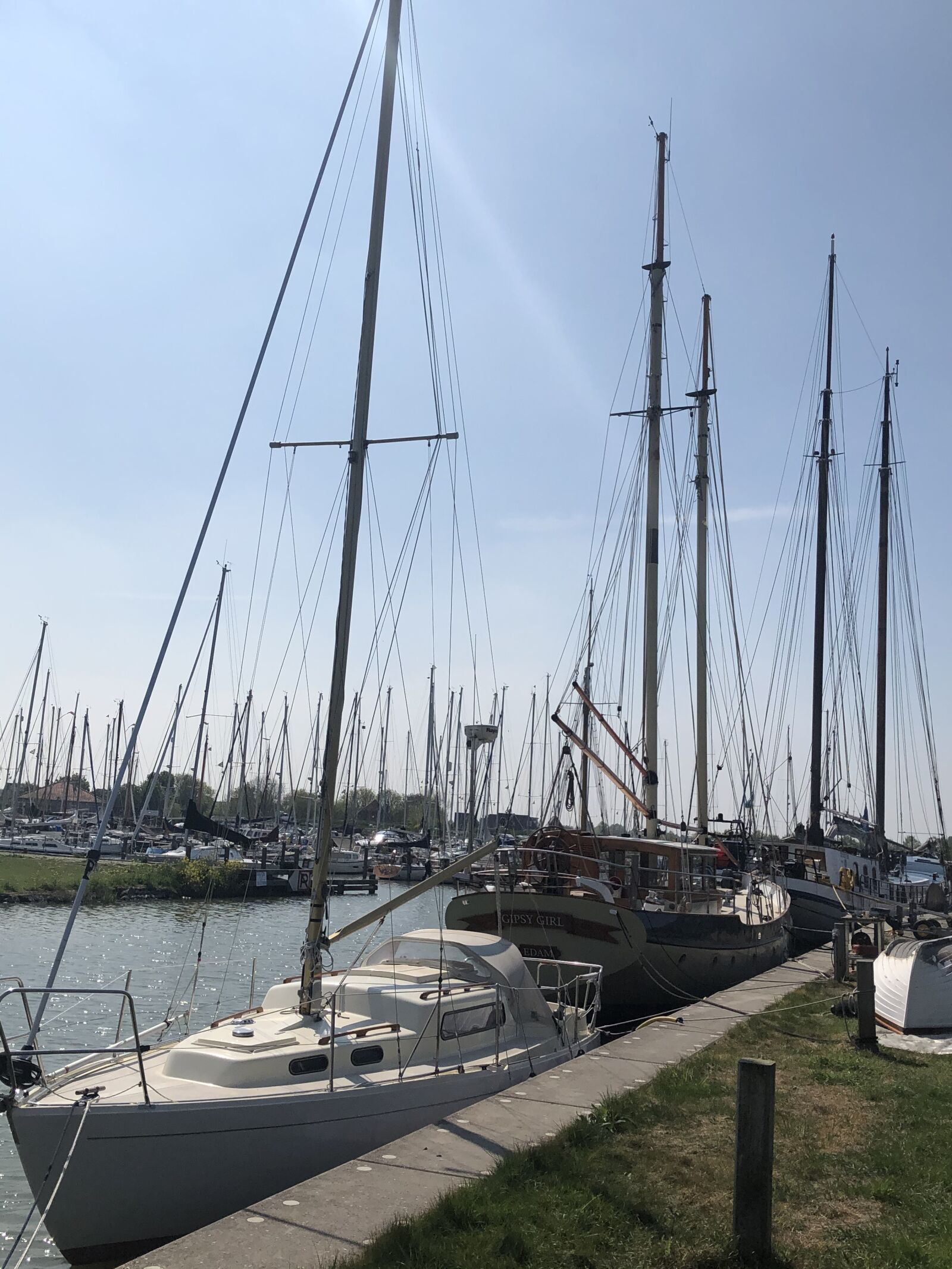 iPhone 8 Plus back dual camera 3.99mm f/1.8 sample photo. Spring, boats, edam photography