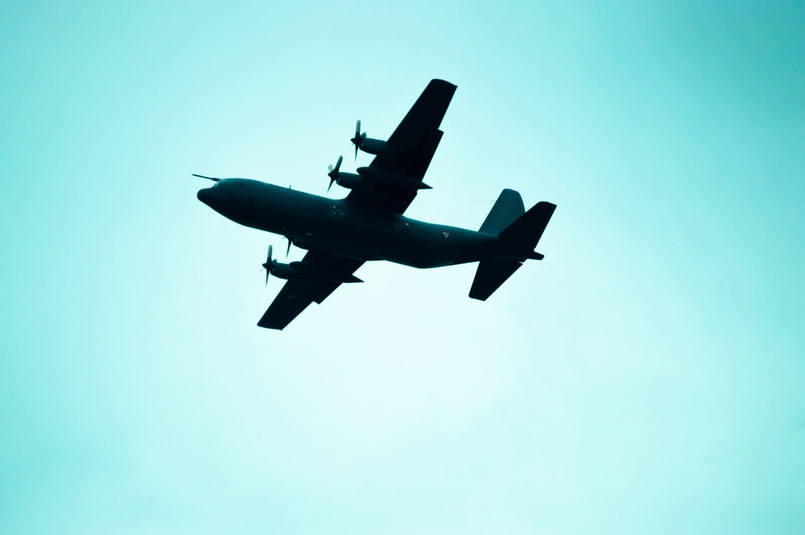 Nikon D3200 sample photo. Air, training, transport photography