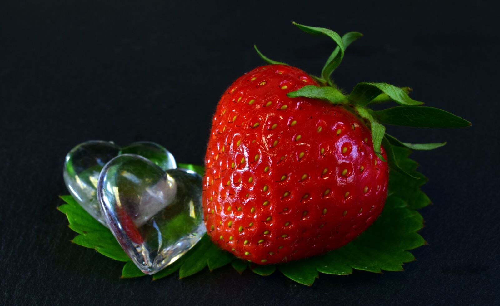 Nikon D3300 sample photo. Strawberries, red, fresh photography