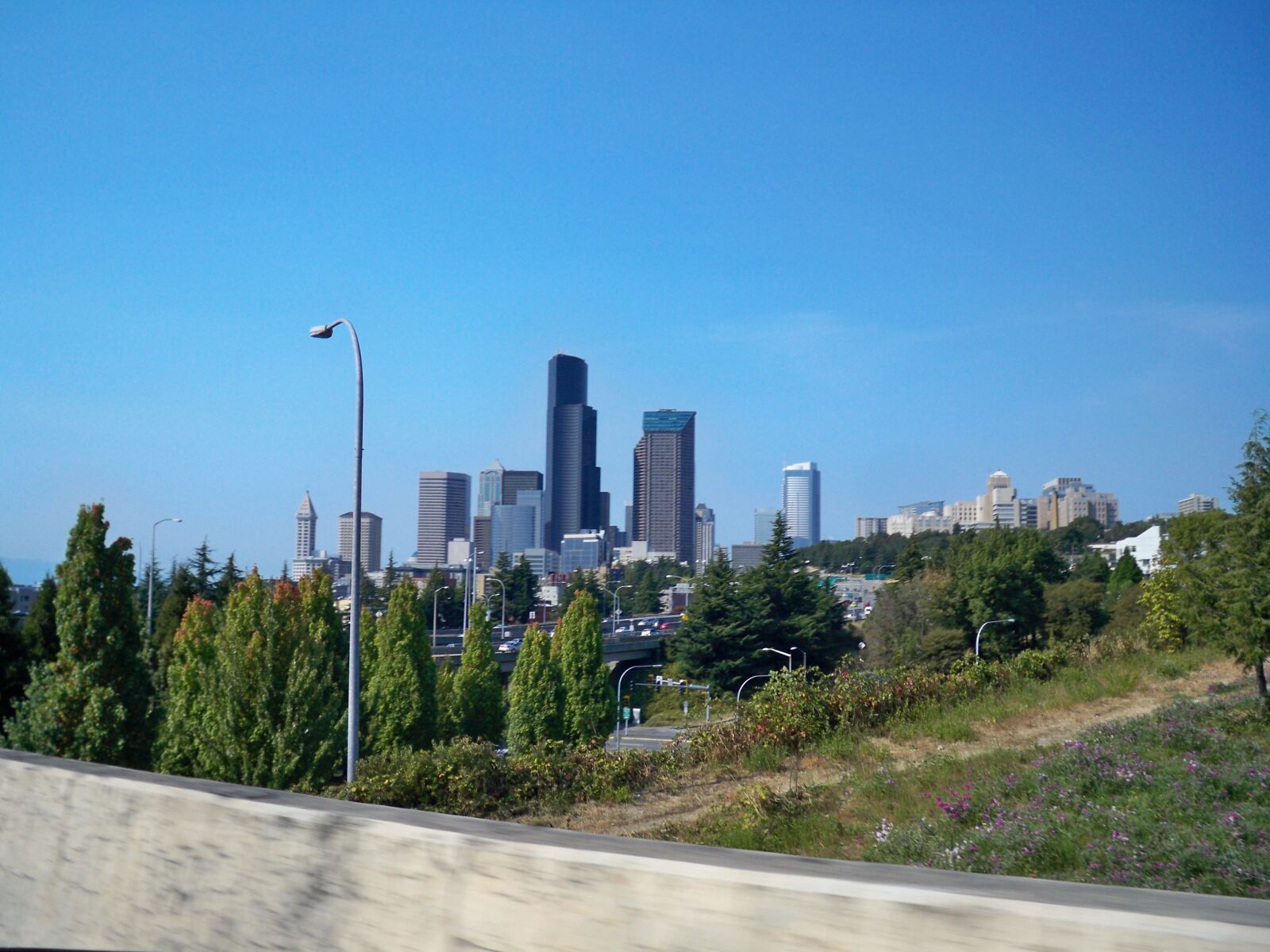 Kodak EASYSHARE M1093 IS DIGITAL CAMERA sample photo. City, seattle photography