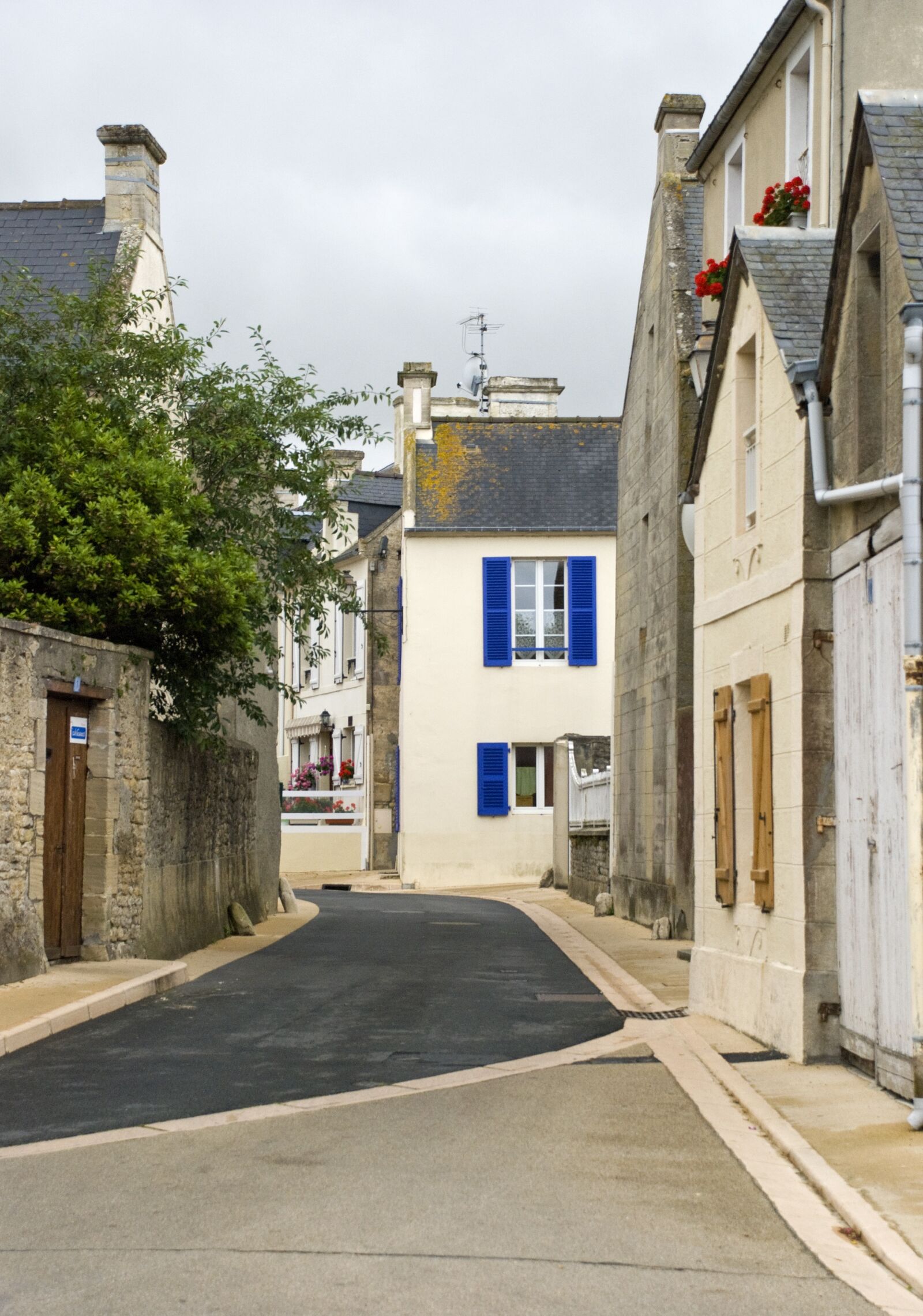 Nikon D80 sample photo. Architecture, house, street photography