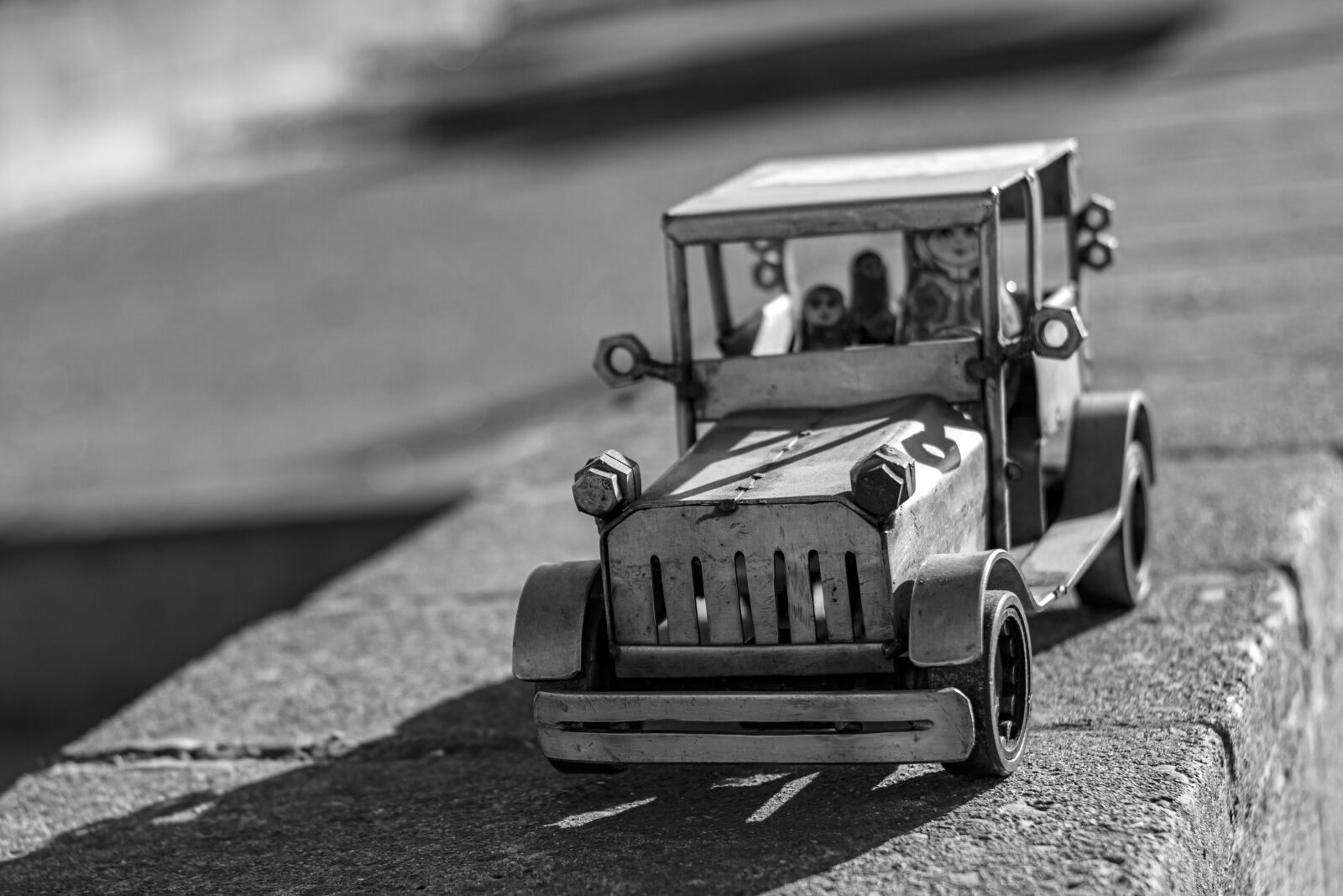 Canon EOS 550D (EOS Rebel T2i / EOS Kiss X4) sample photo. Auto, toy, vehicle photography