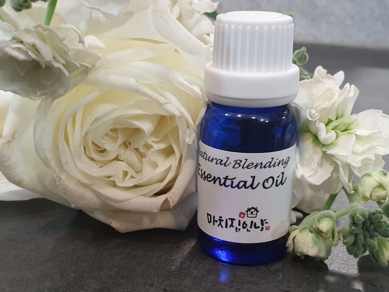 Samsung Galaxy S9+ sample photo. Holistic, aromatherapy, aroma photography