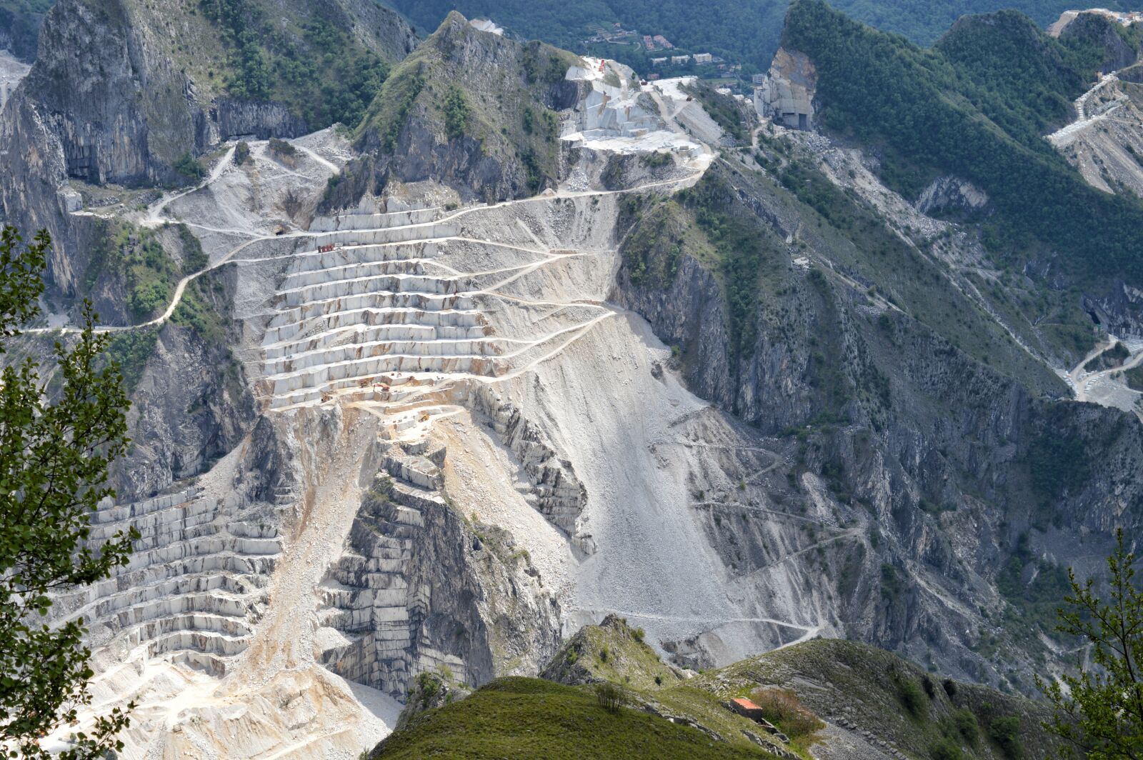 Nikon D3200 sample photo. Carrara, marble, cave photography
