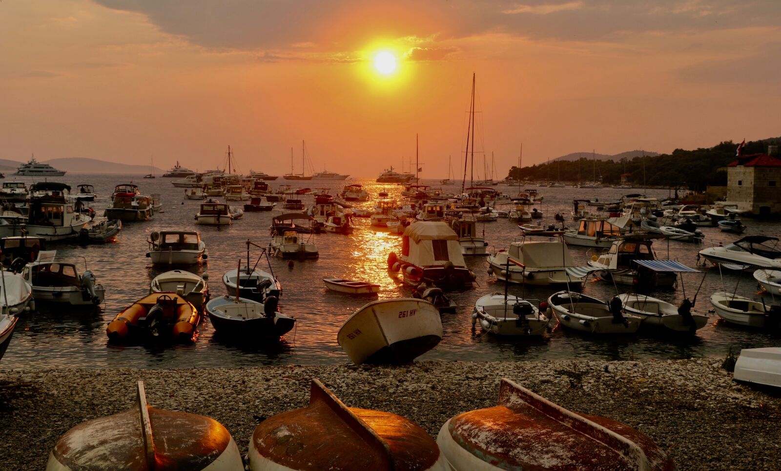 Canon EOS 70D sample photo. Sunset, boats, croatia photography