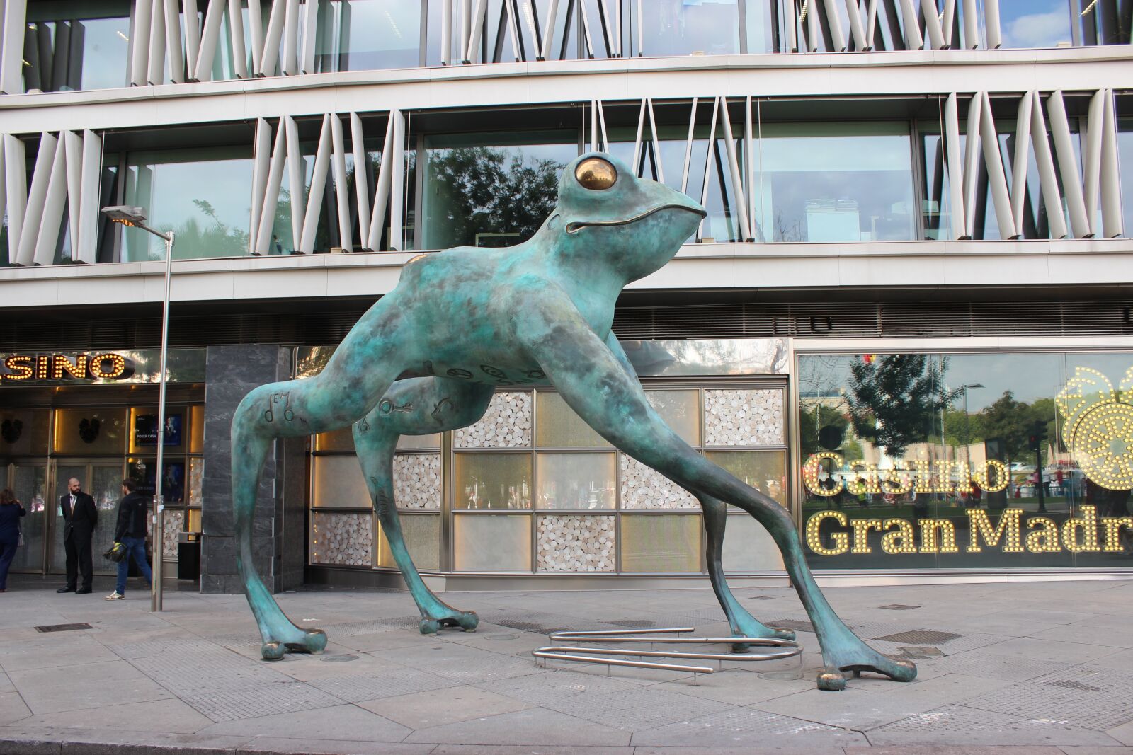 Canon EOS 600D (Rebel EOS T3i / EOS Kiss X5) sample photo. Madrid, spain, city photography