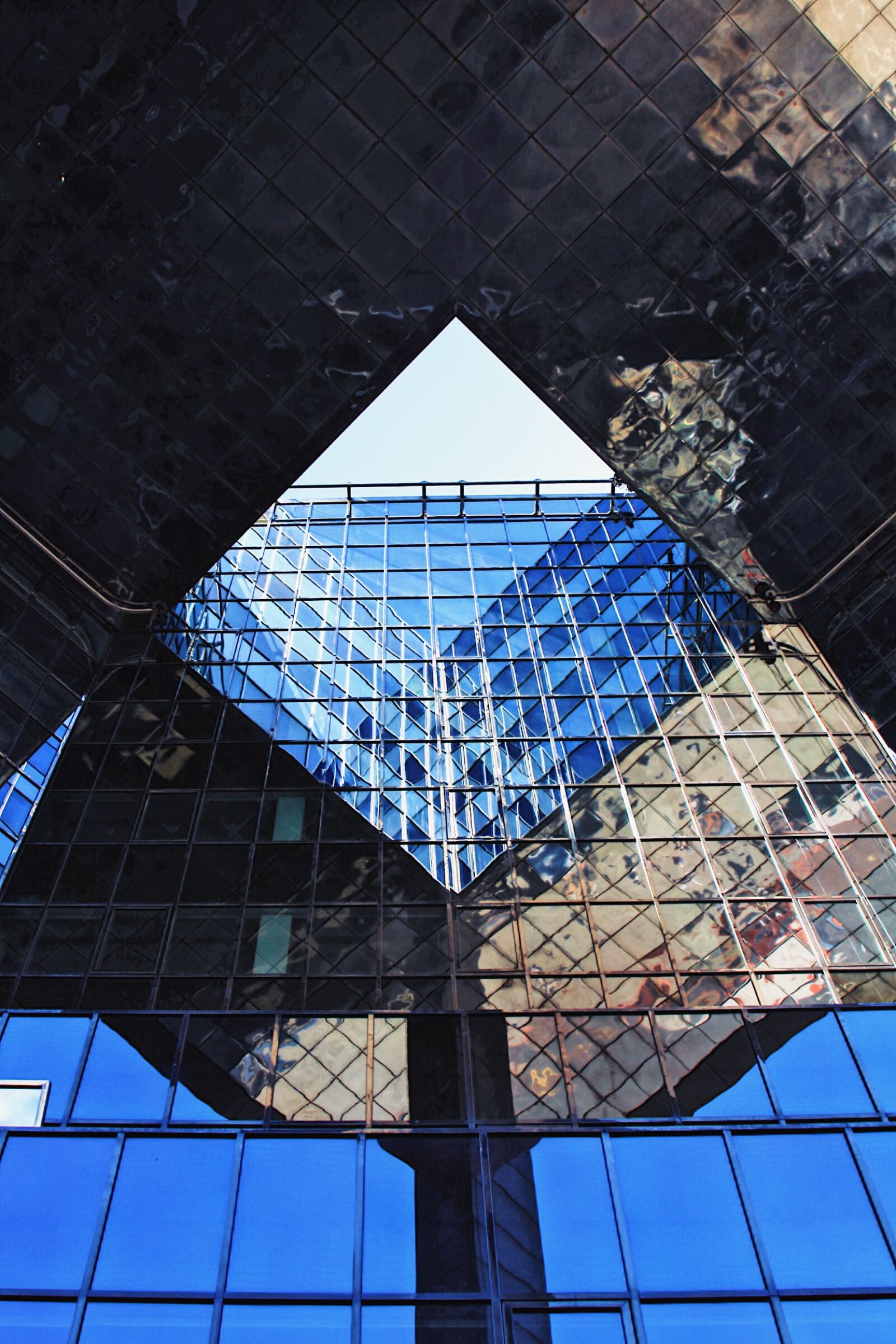 Canon EF 24-105mm F4L IS USM sample photo. Architecture, glass, panes, great photography