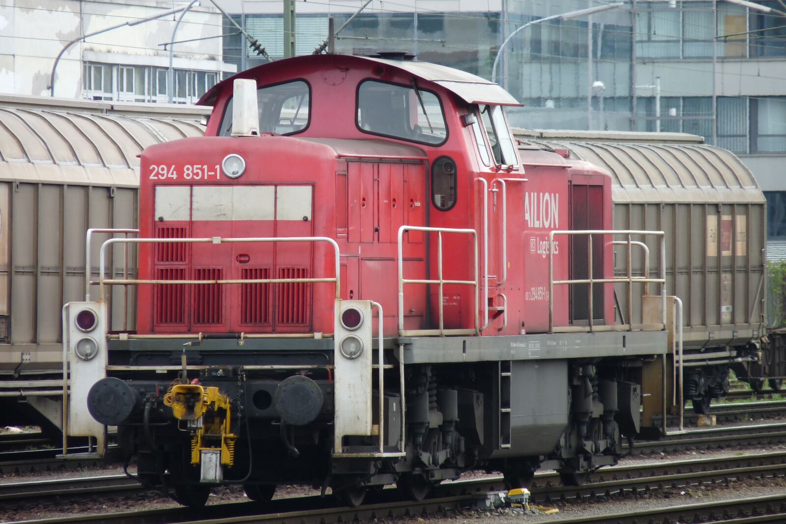 Panasonic Lumix DMC-FZ28 sample photo. Diesel locomotive, railway, freight photography