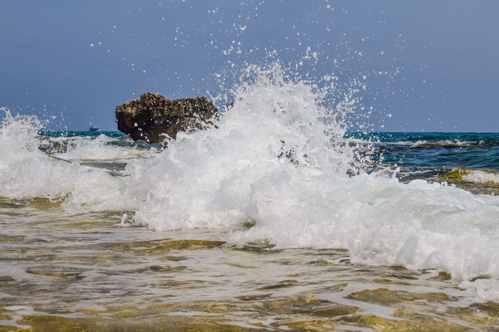 Nikon D3300 sample photo. Splash, spray, foam photography
