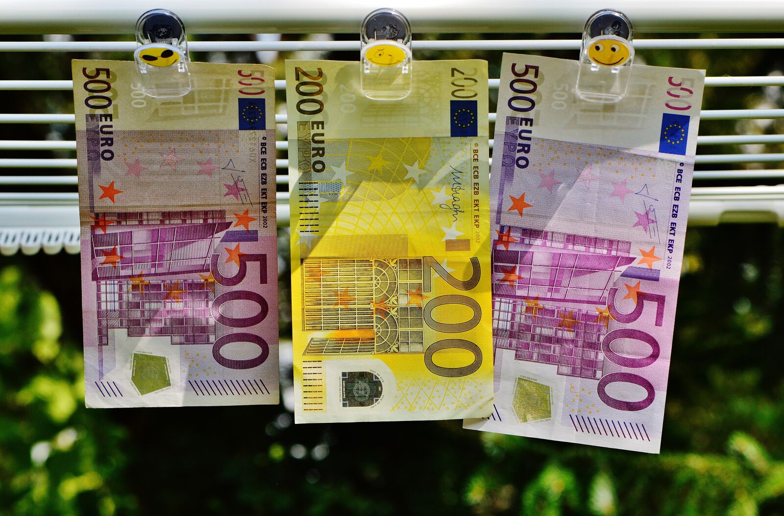 Nikon D3200 sample photo. Money, seem, euro bills photography
