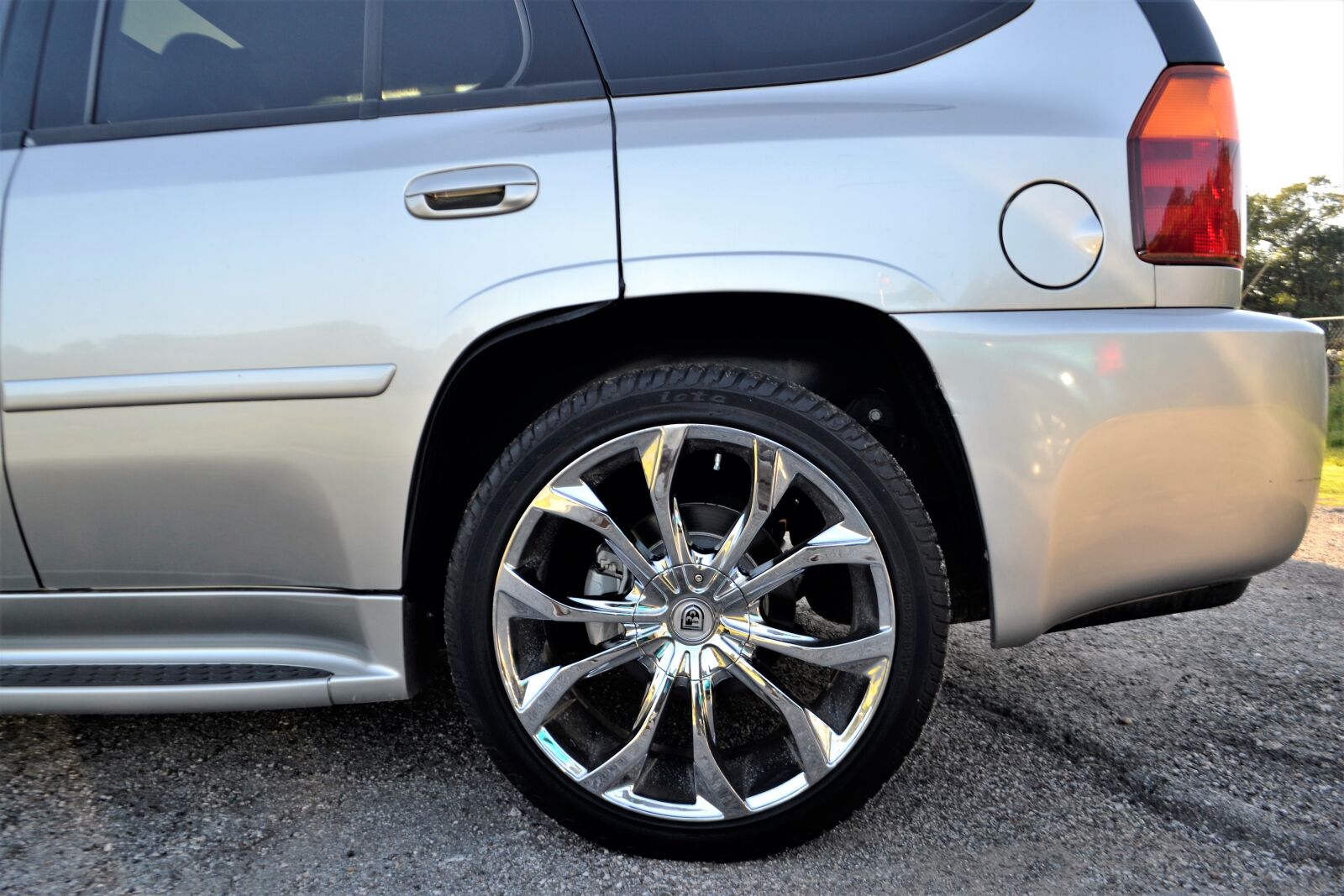 Nikon D3100 sample photo. Used, cadillac escalade, wheel photography