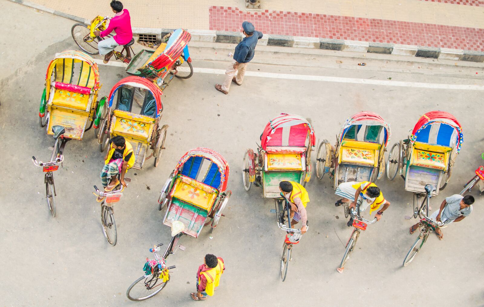 Nikon D3300 sample photo. Rickshaw, street, color photography