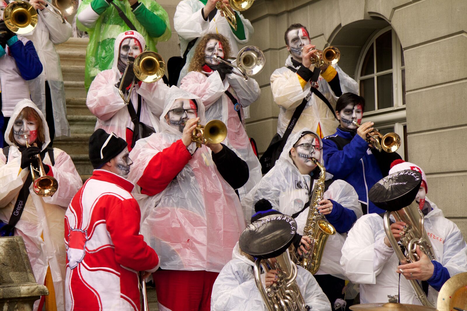 Canon EOS 70D sample photo. Carnival, red white, instruments photography