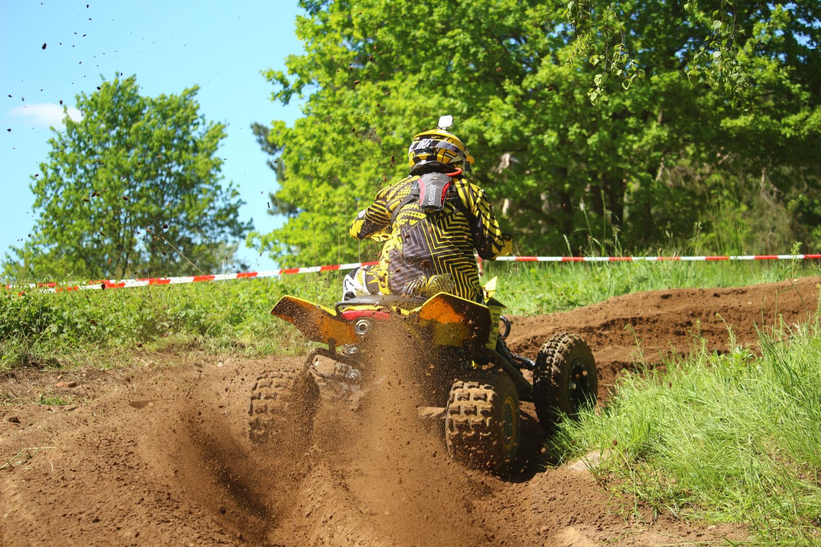 Canon EOS 100D (EOS Rebel SL1 / EOS Kiss X7) sample photo. Motocross, enduro, quad photography