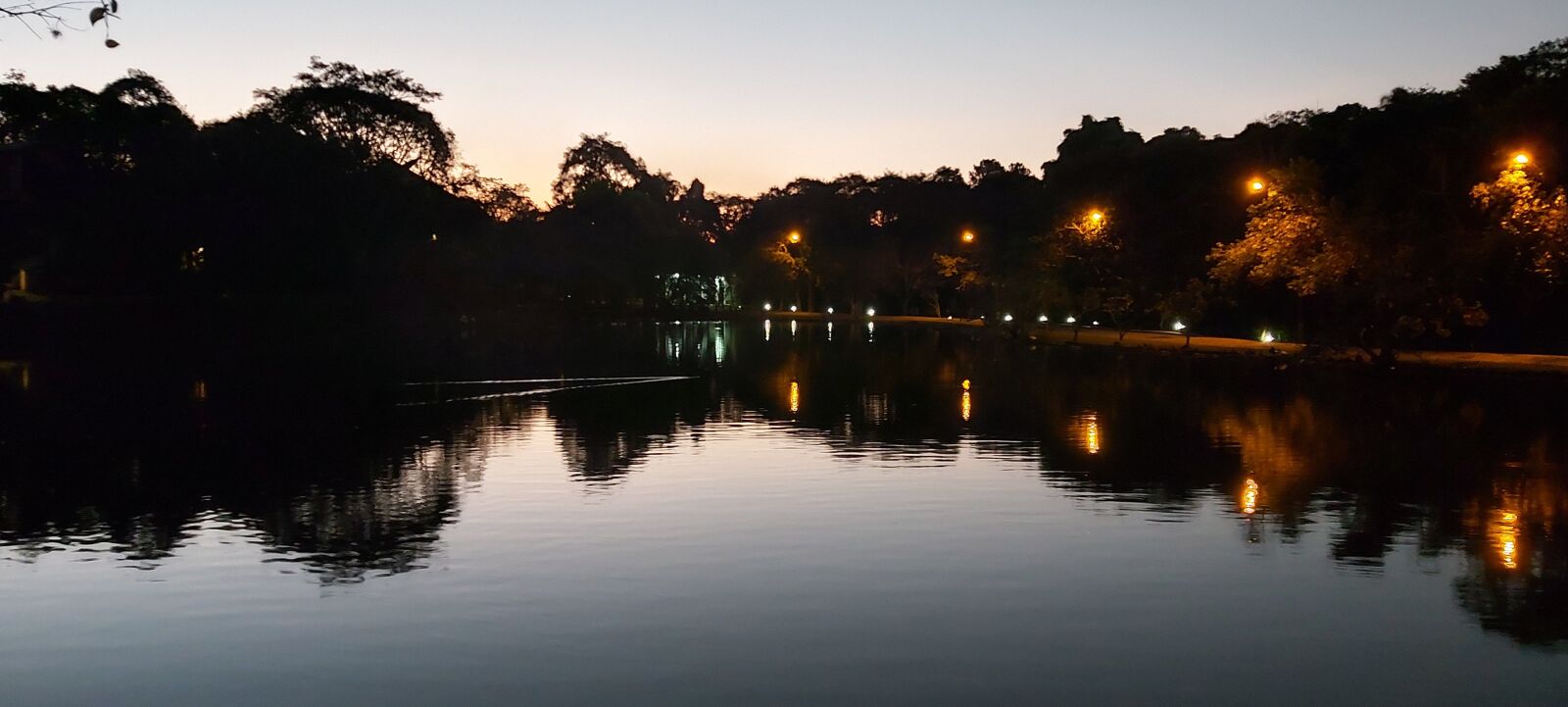 Samsung Galaxy A70 sample photo. Eventide, lake, autumn photography