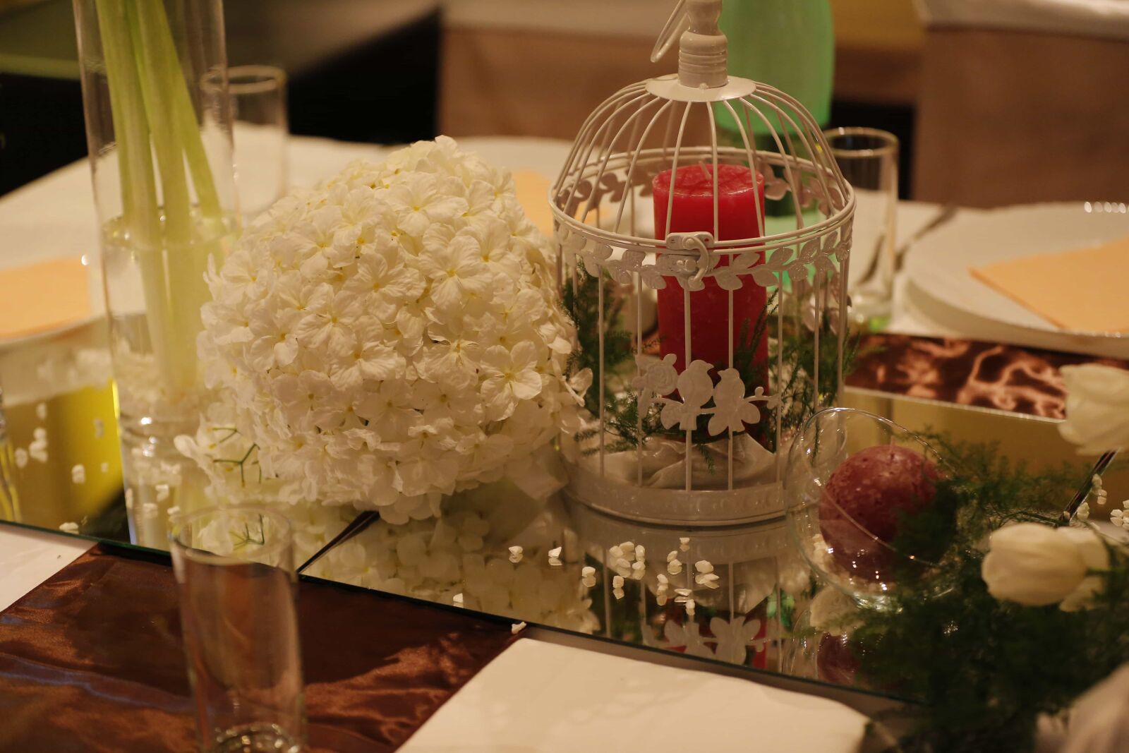 Canon EOS 5D Mark III sample photo. Bouquet, candle, decoration, elegant photography