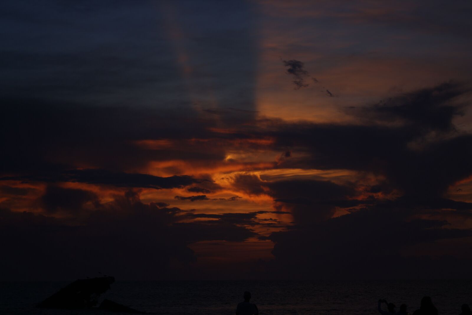 Canon EOS 1000D (EOS Digital Rebel XS / EOS Kiss F) sample photo. Beach, ocean, clouds photography