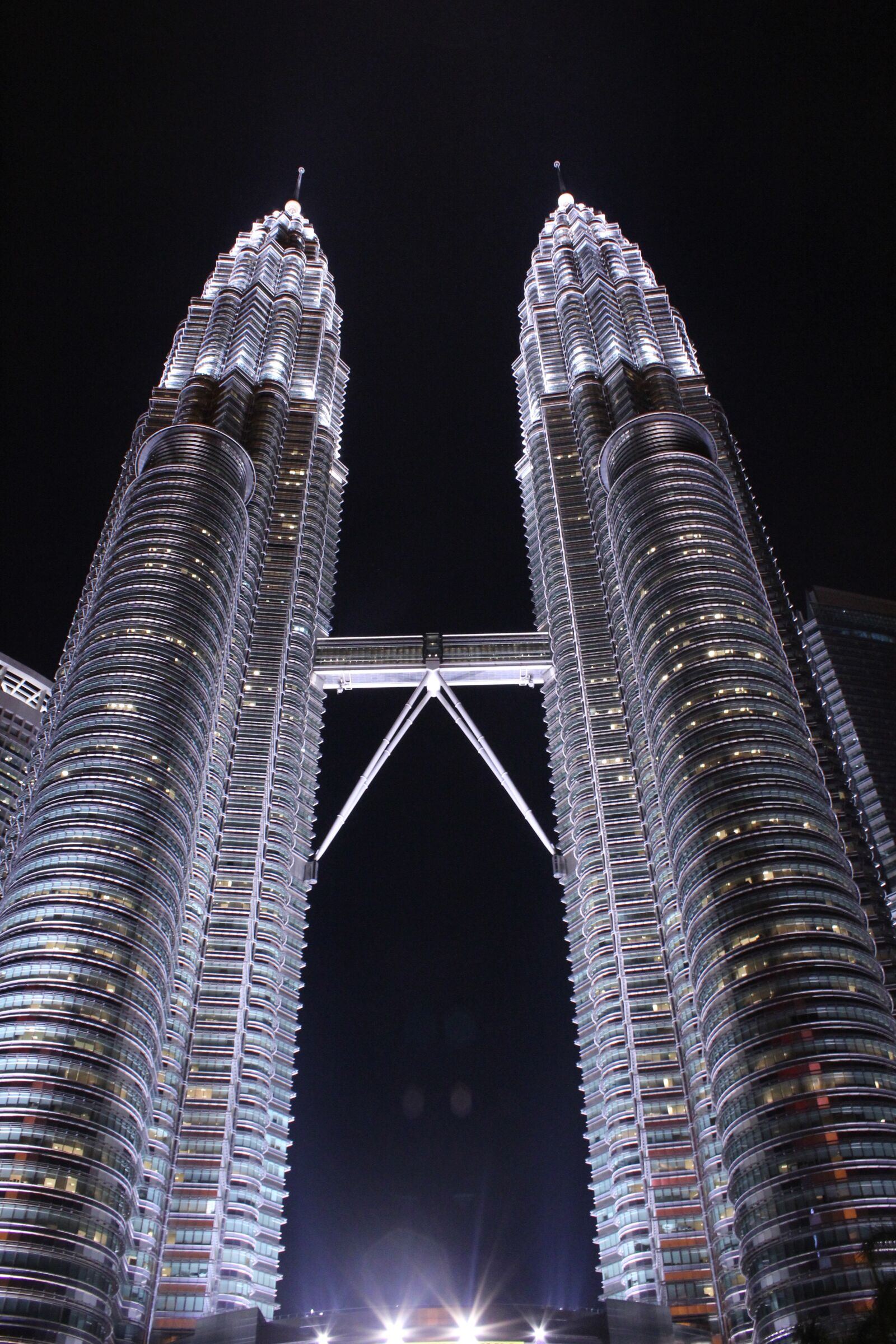 Canon EOS 550D (EOS Rebel T2i / EOS Kiss X4) sample photo. Twin towers, kuala lumpur photography