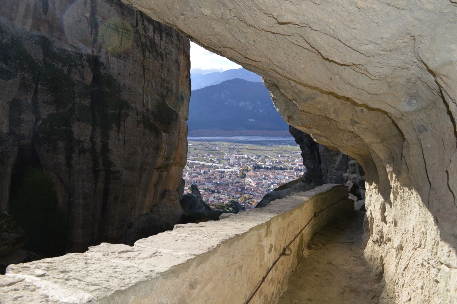 Nikon D3200 sample photo. Meteora, holly trinity monastery photography