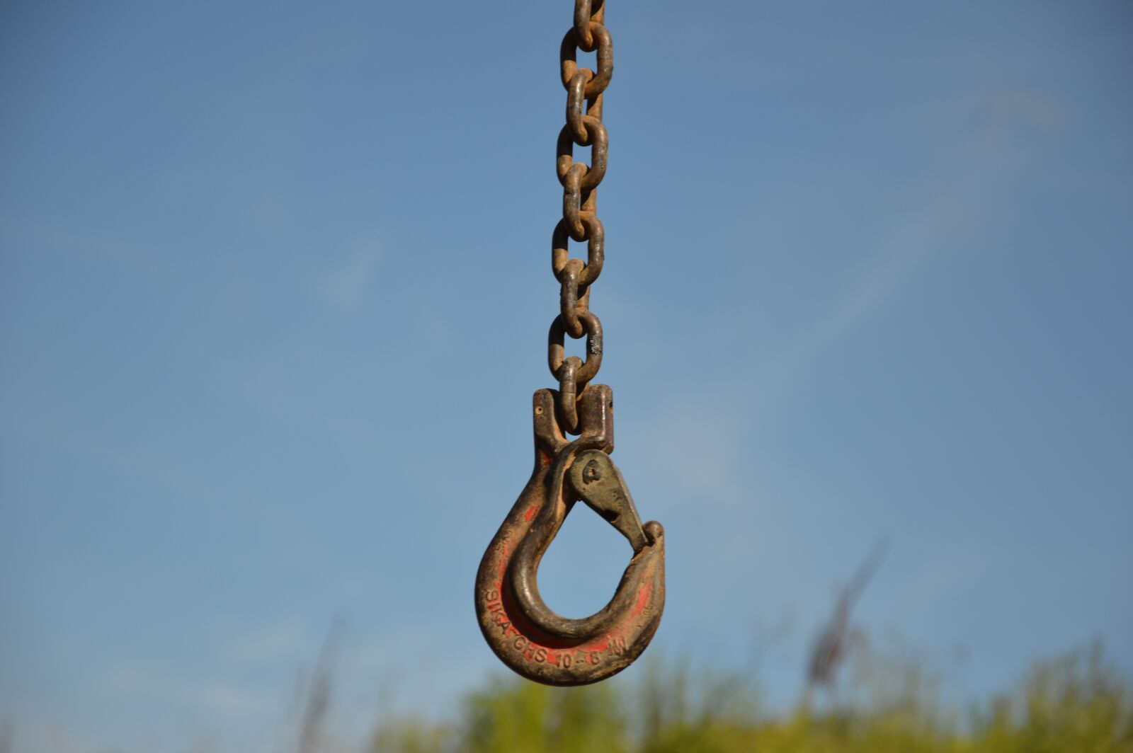 Nikon D3200 sample photo. Chain, blue, sky photography