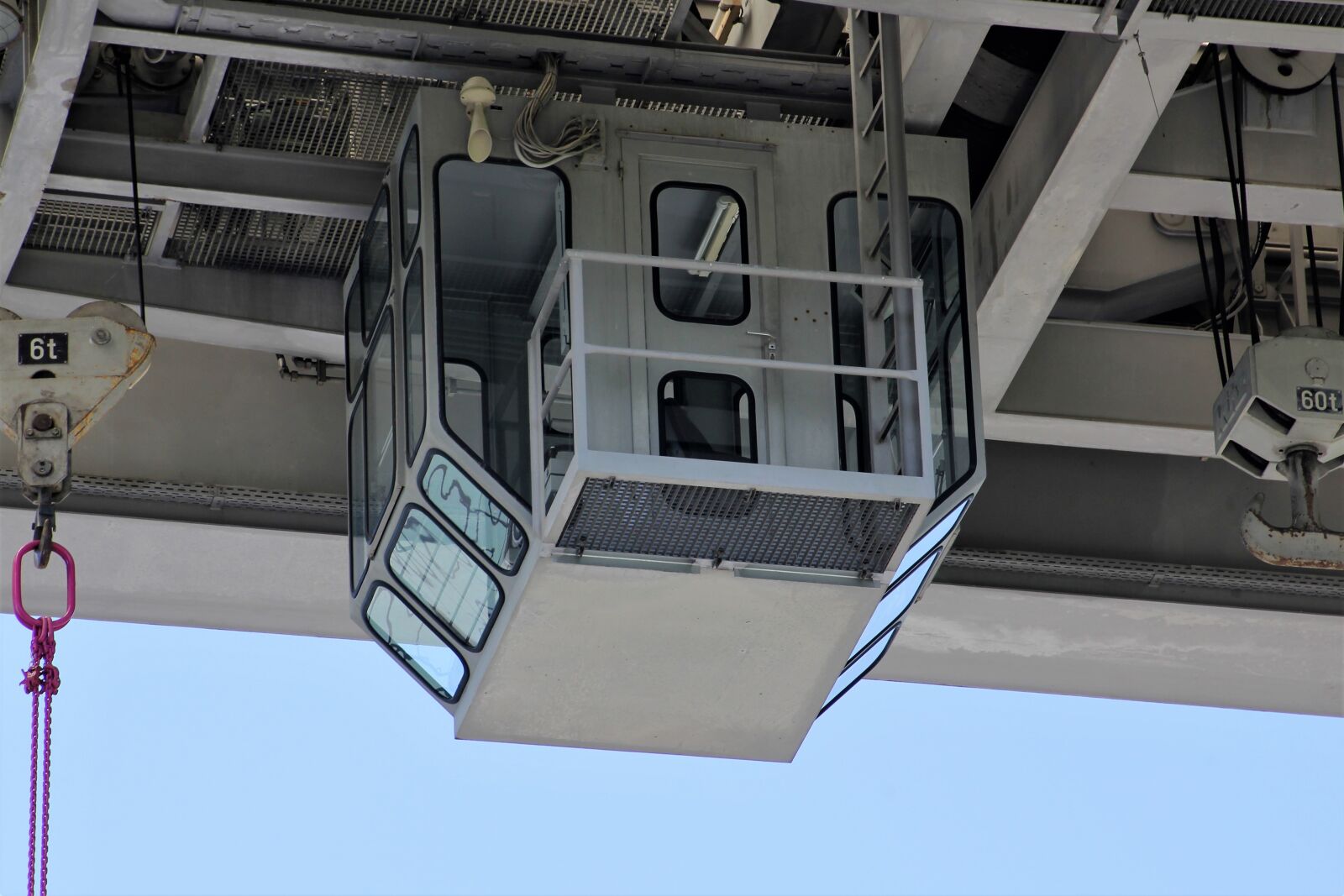 Canon EOS 60D sample photo. Crane, crane operator, baukran photography