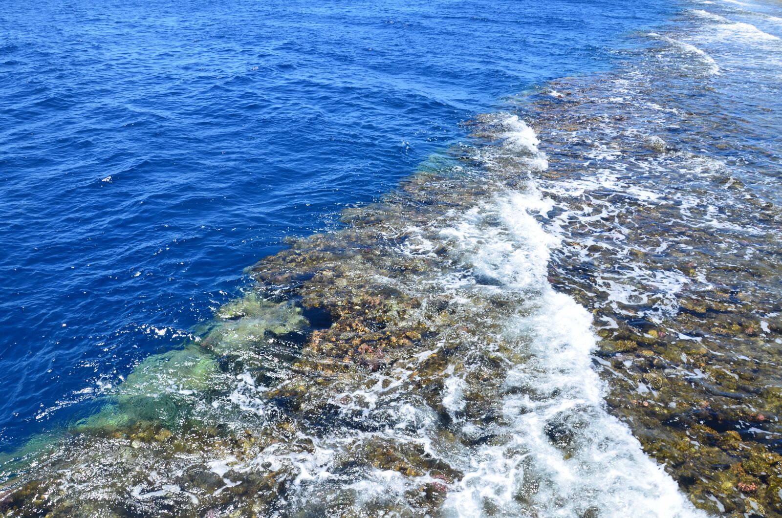 Nikon D7000 sample photo. Red sea, pierce, pontoon photography