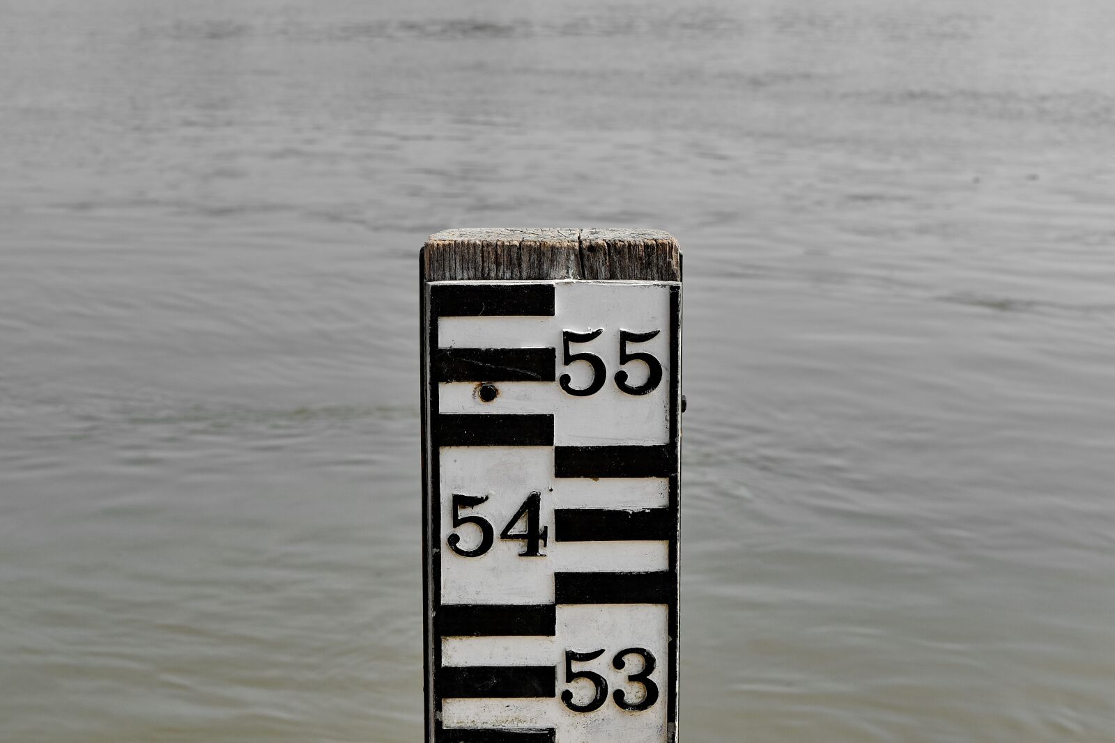 Nikon D5500 sample photo. Flood, measurement, number, ruler photography