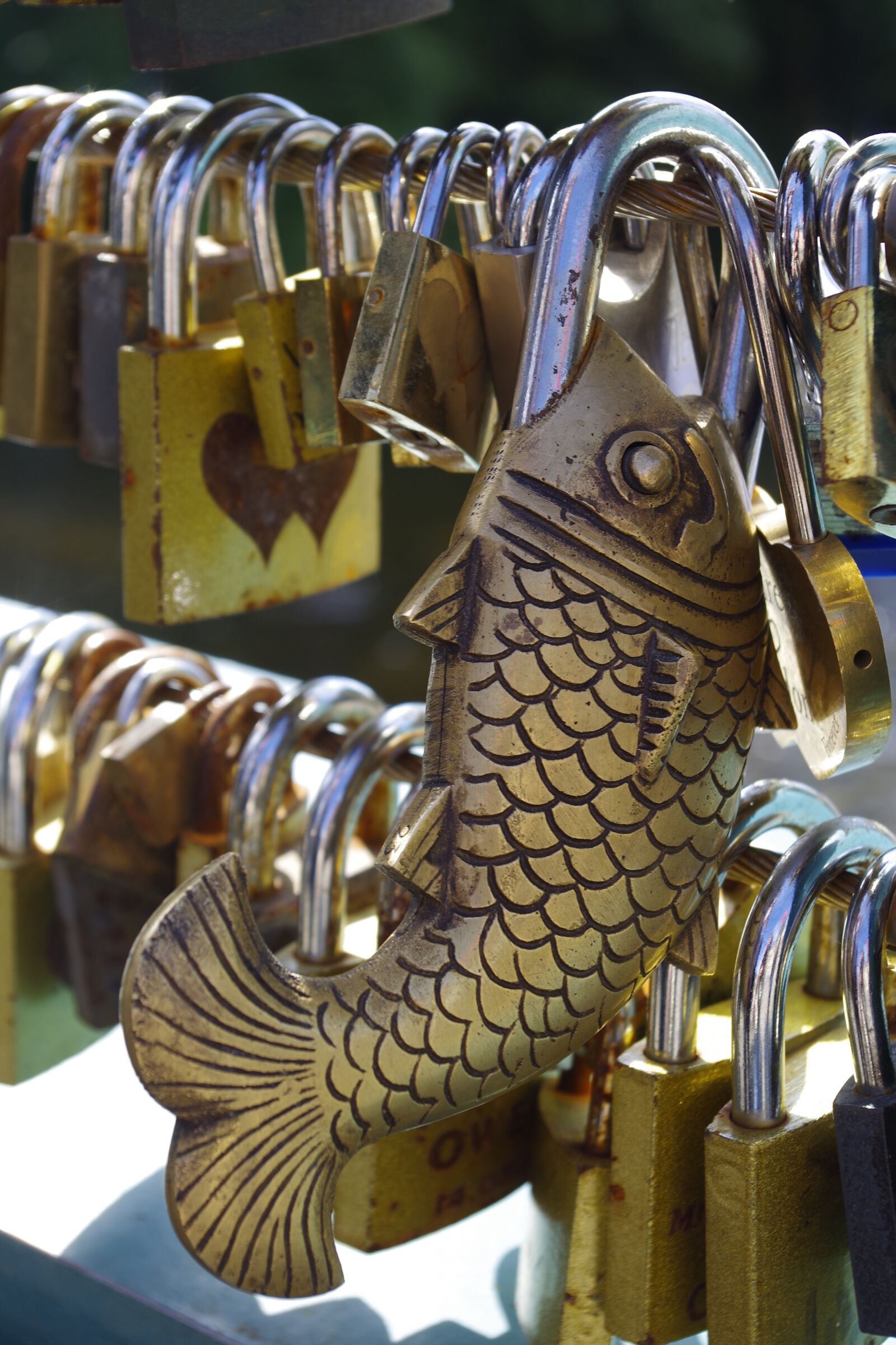 Pentax K-S1 sample photo. Love locks, padlocks, memory photography