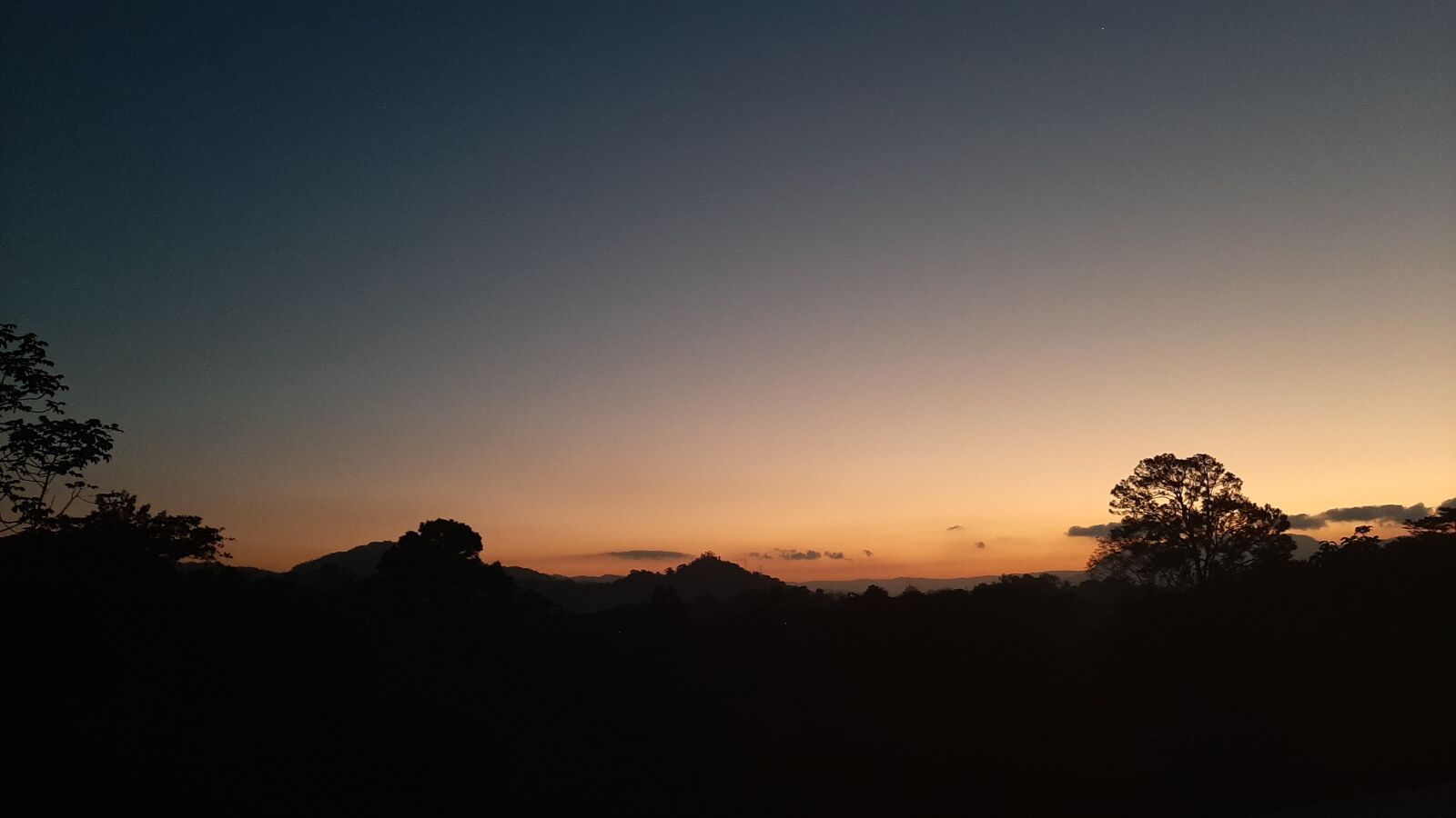 Samsung Galaxy A50 sample photo. Sunset, mountain, tree photography