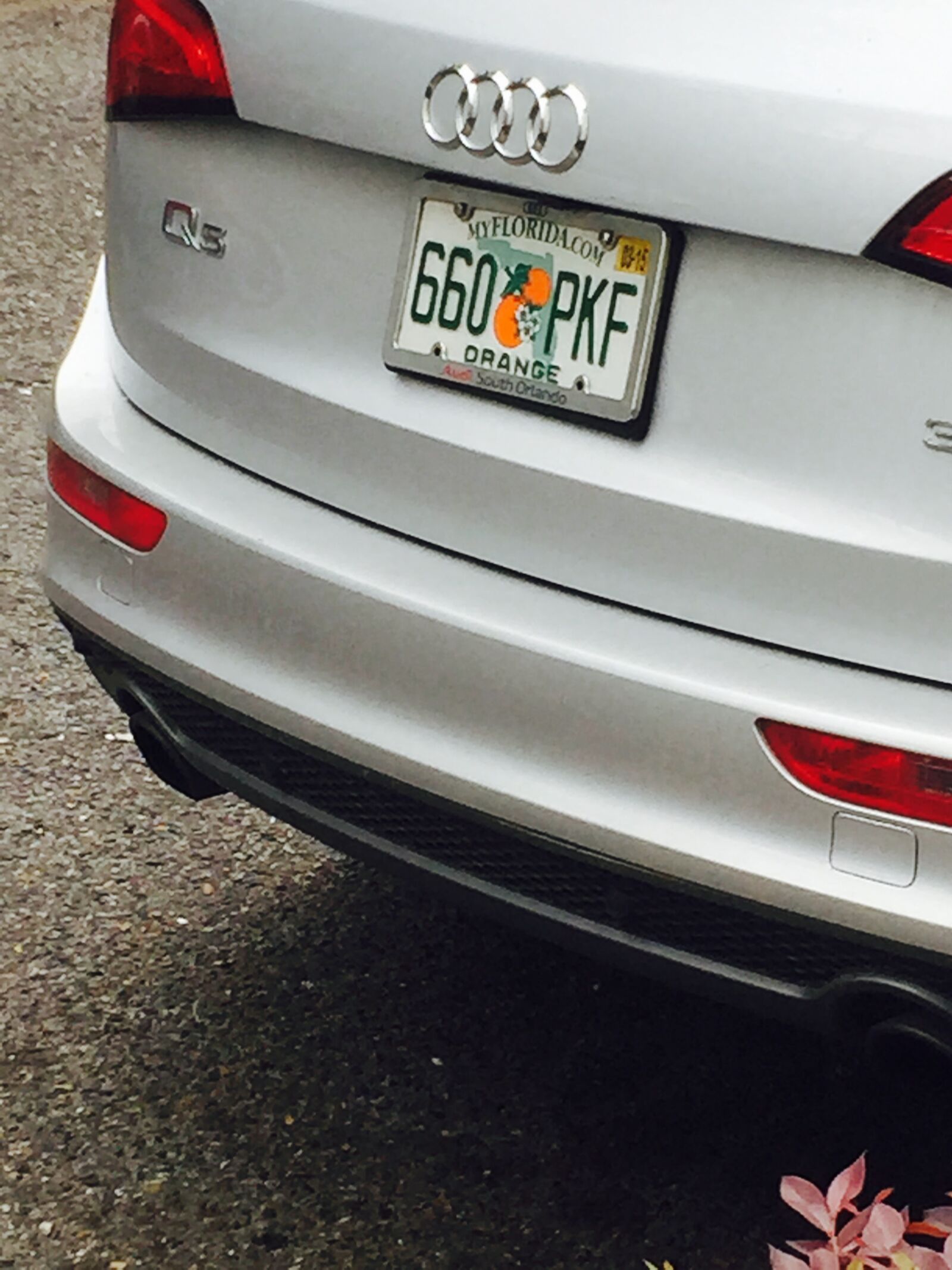 iPhone 6 back camera 4.15mm f/2.2 sample photo. License plate, car, automobile photography