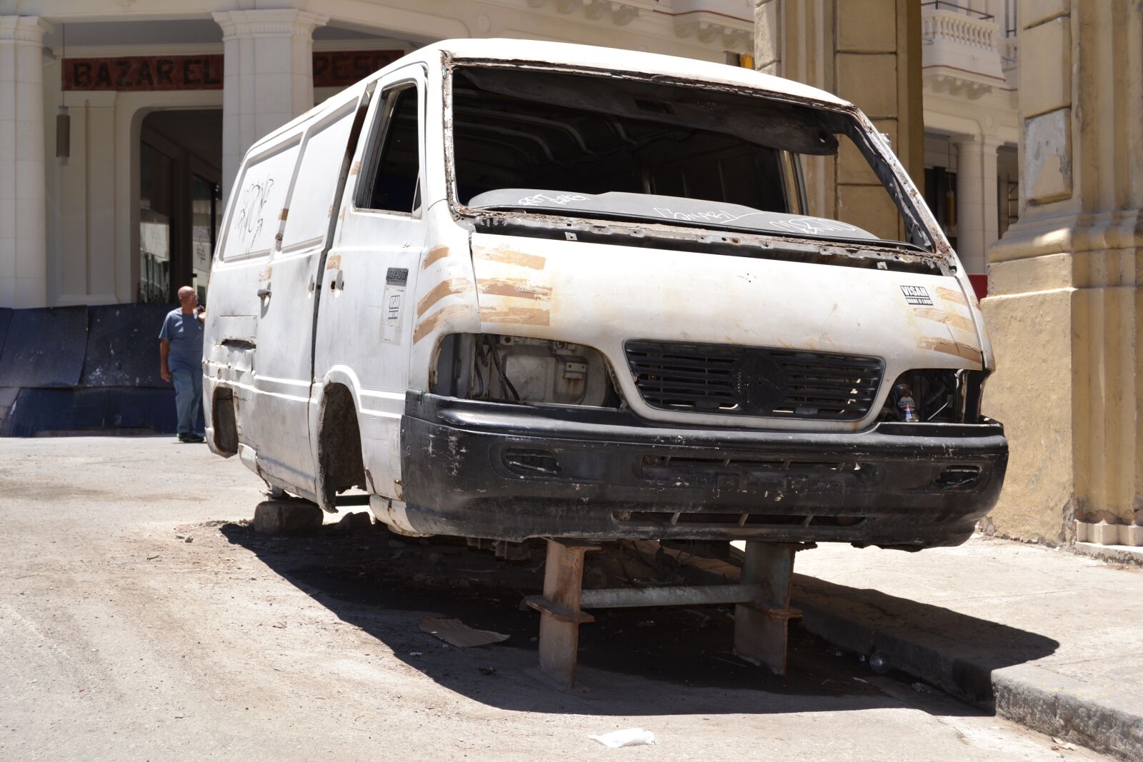 Nikon D3100 sample photo. Havana, cuba, auto photography