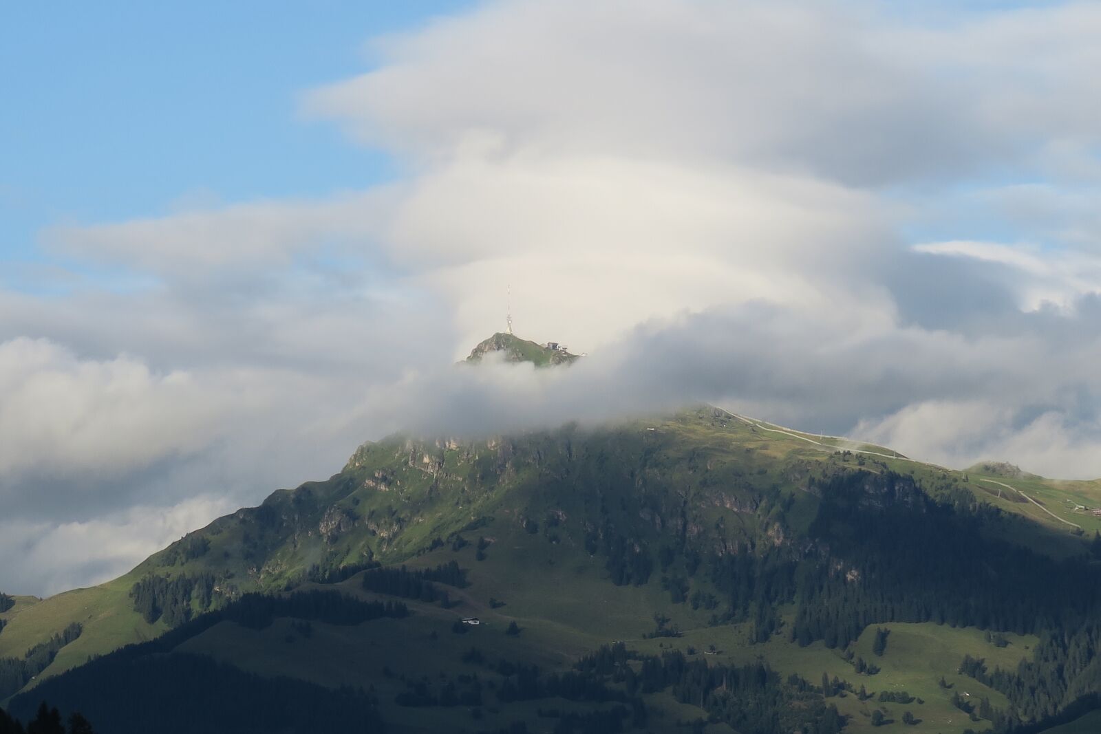 Canon PowerShot G7 X sample photo. Mountain, clouds, mountains photography