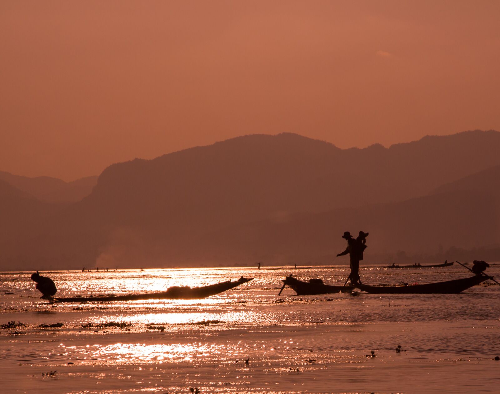 Canon EF 24-105mm F4L IS USM sample photo. Burma, inle lake, fishermen photography