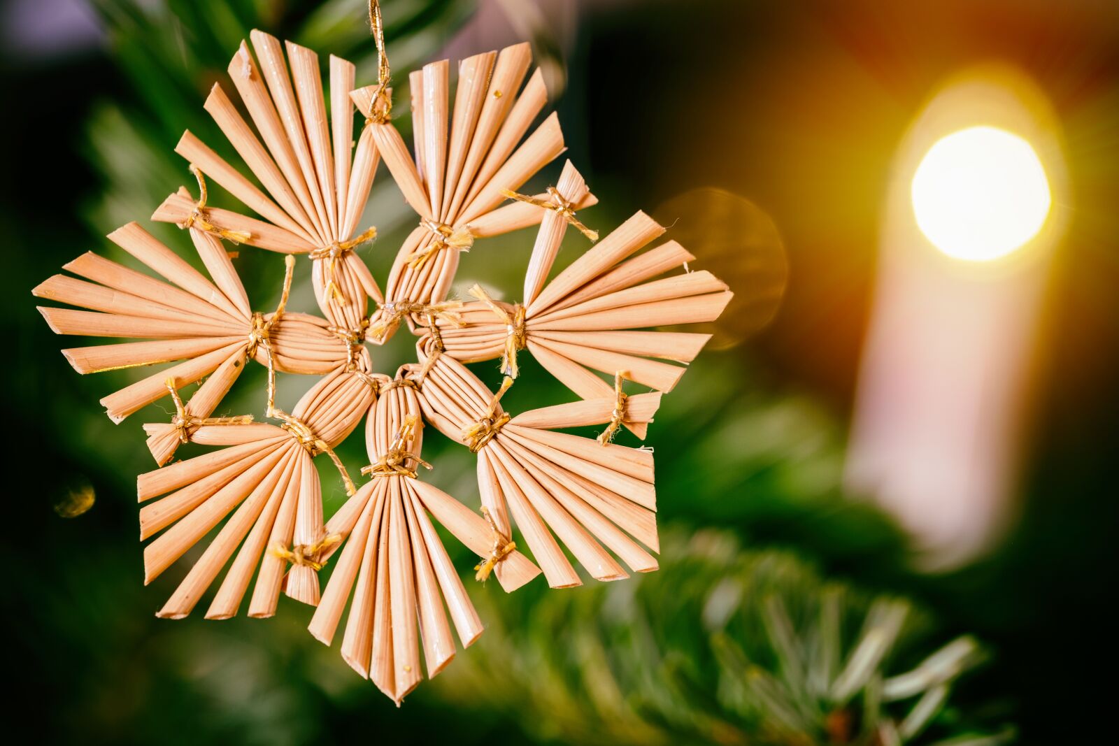 Fujifilm X-T2 + Fujifilm XF 80mm F2.8 R LM OIS WR Macro sample photo. Christmas, christmas time, christmas photography