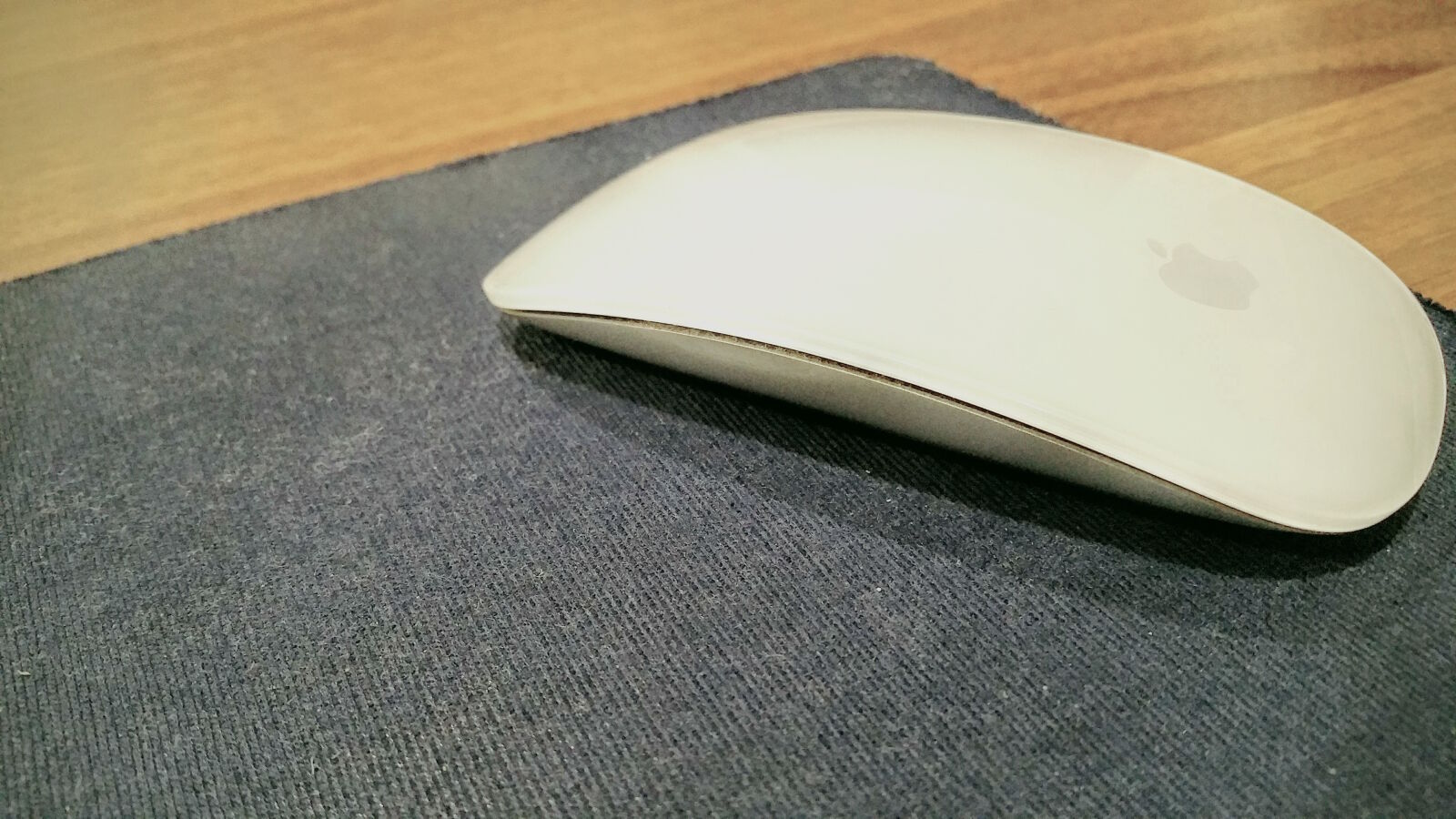 Samsung Galaxy Note4 sample photo. Computer, desk, home, office photography