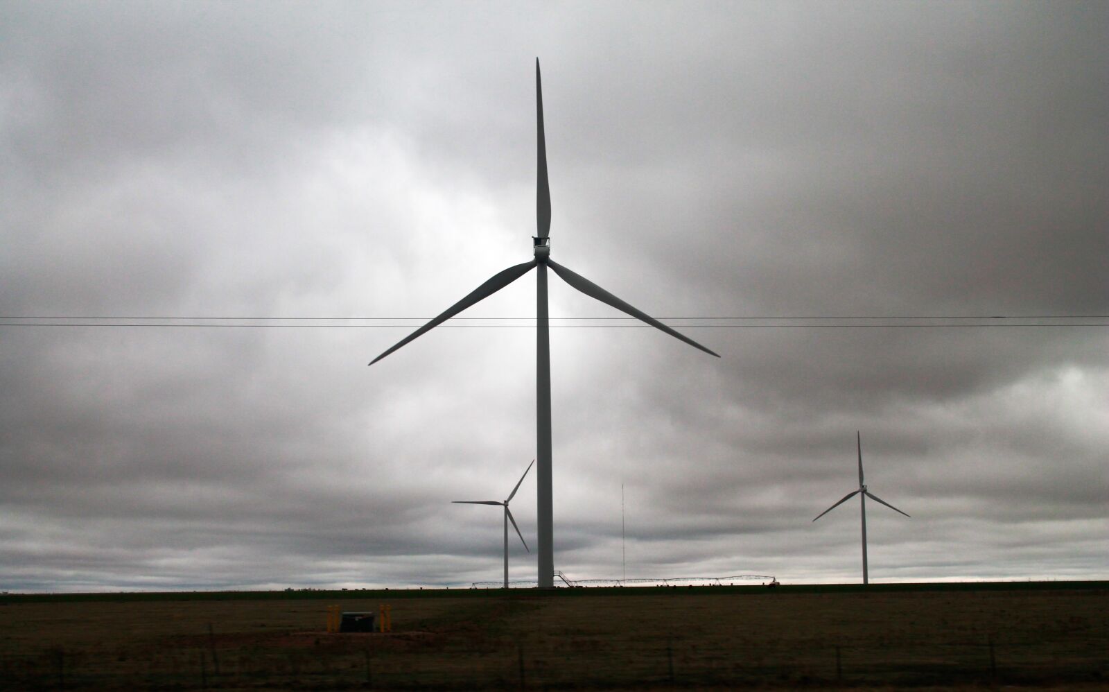 Canon EOS 1100D (EOS Rebel T3 / EOS Kiss X50) sample photo. Texas, wind mills, wind photography