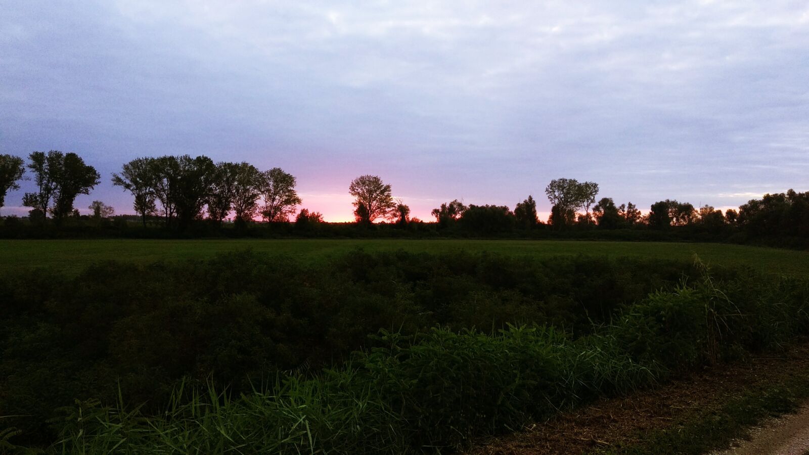 Xiaomi Mi A1 sample photo. Sunset, countryside, river bank photography